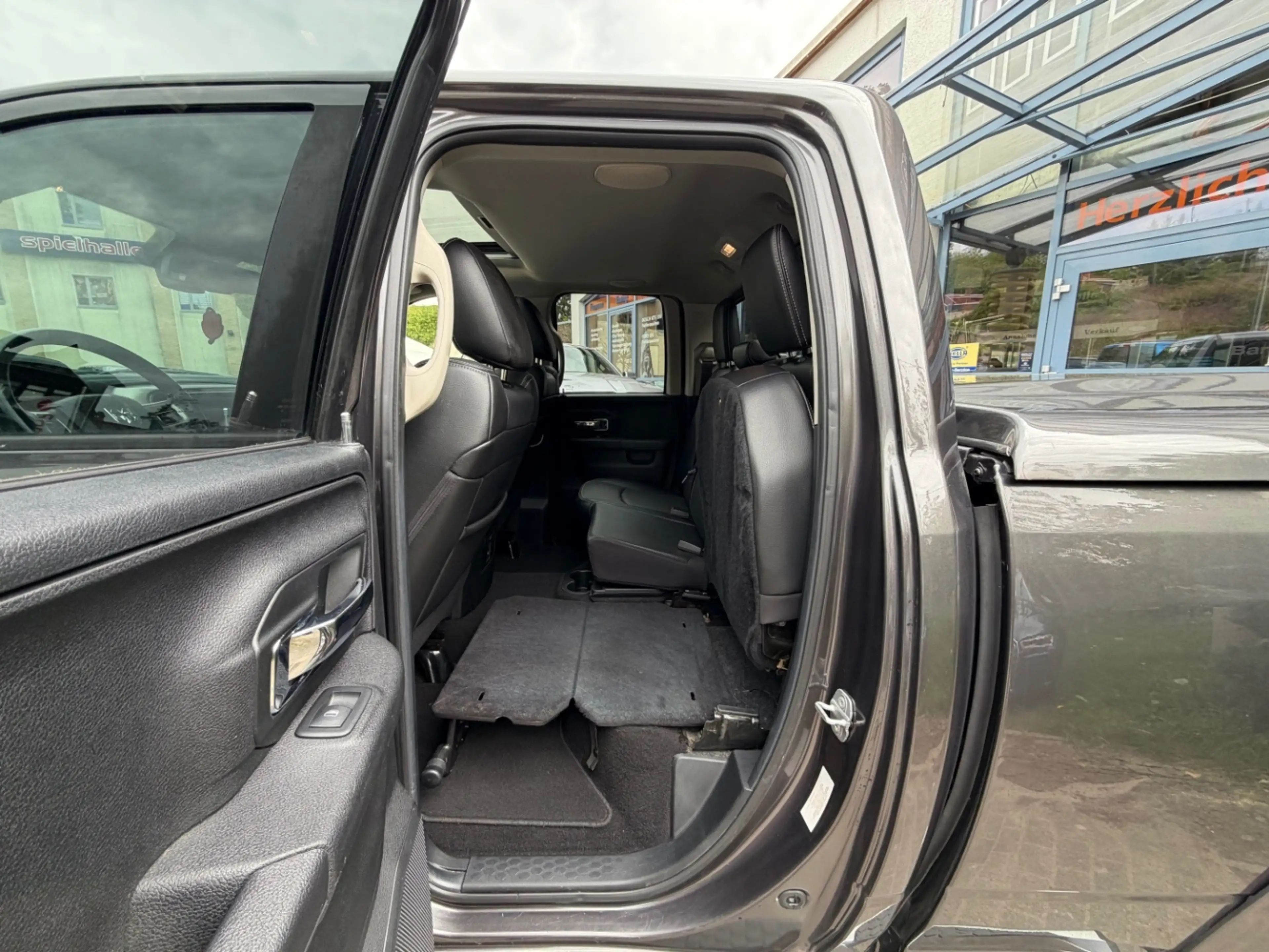 Dodge RAM 1500 5,7 Hemi"4x4"Laramie"UNFALLFREI LPG — photo 14