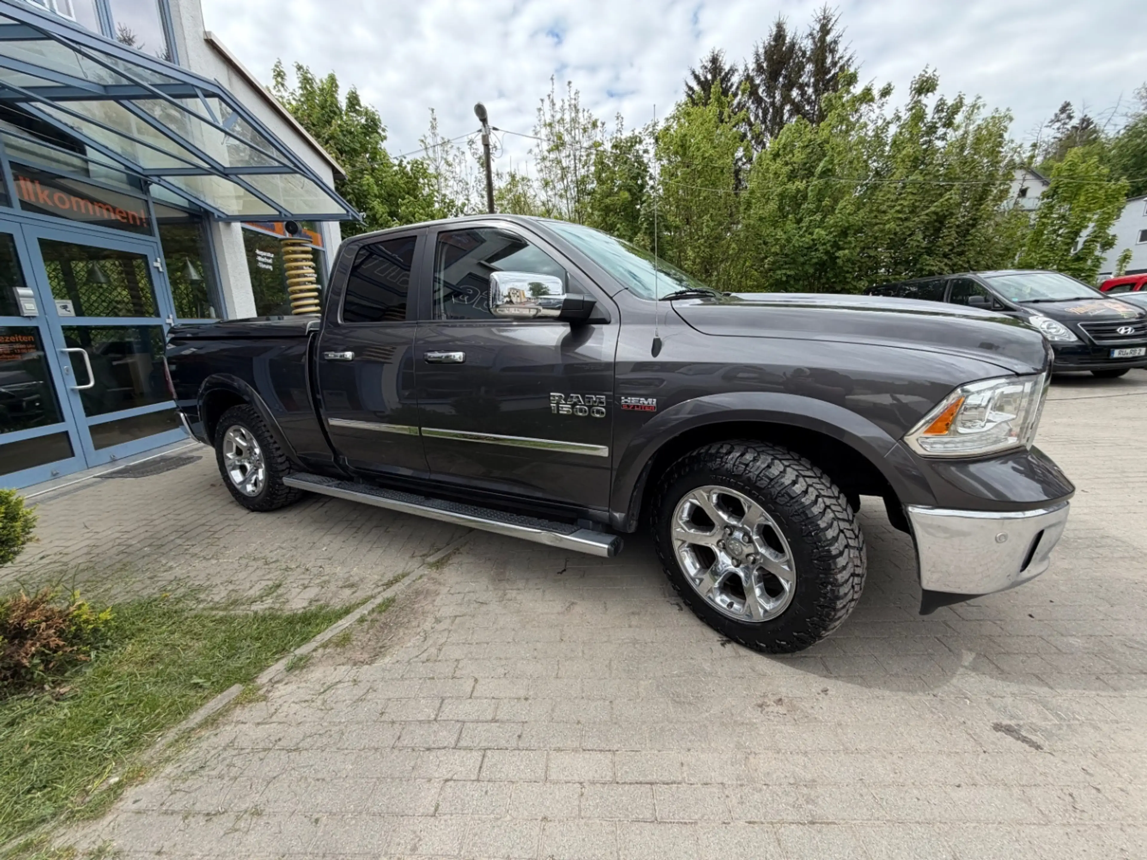 Dodge RAM 1500 5,7 Hemi"4x4"Laramie"UNFALLFREI LPG — photo 6
