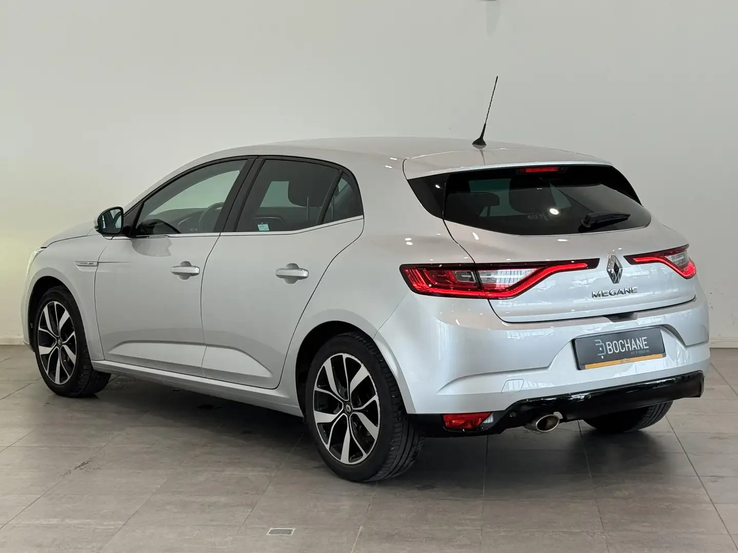 Renault Megane 1.3 TCe 140 Bose | Apple Carplay/Android Auto | Pa Gris - 2