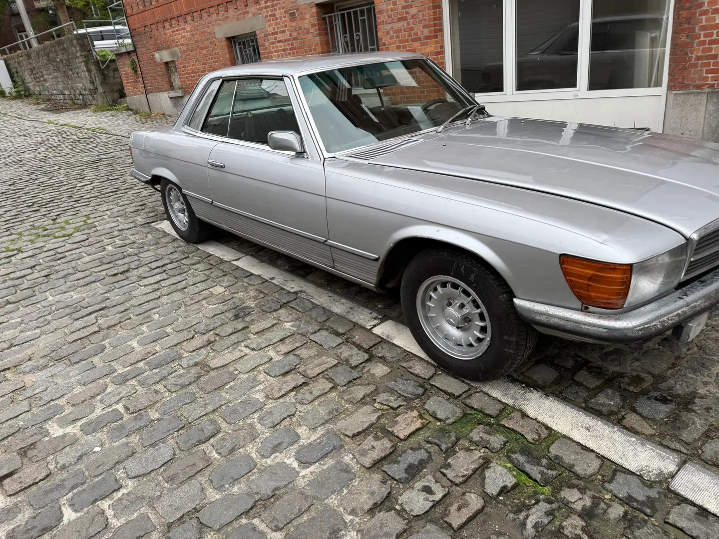 Mercedes-Benz SLC 280 W107 Silber - 1