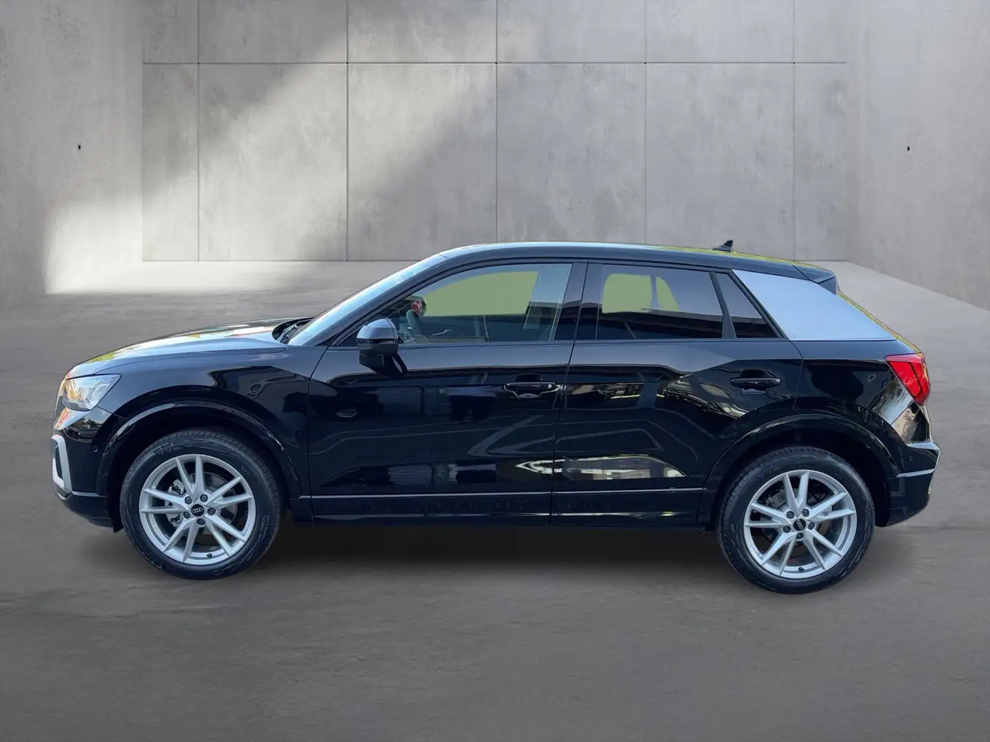 Audi Q2 30 TFSI admired Schwarz - 2