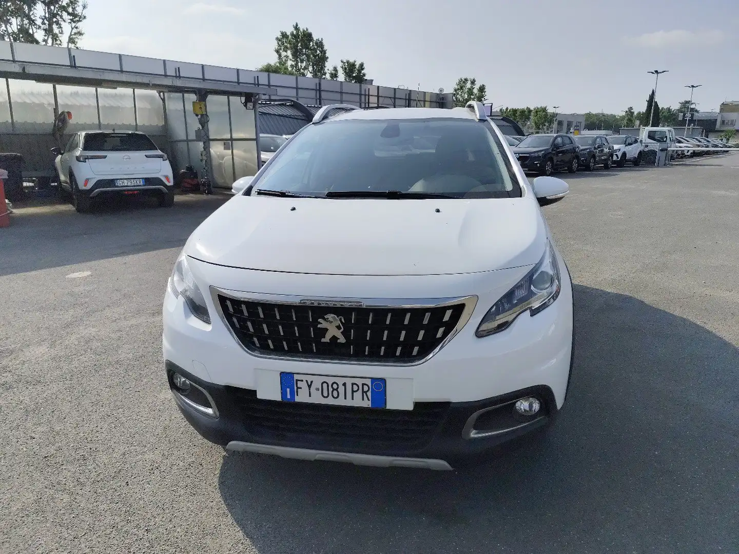 Peugeot 2008 PureTech Turbo 110 EAT6 S&S Allure Bianco - 2