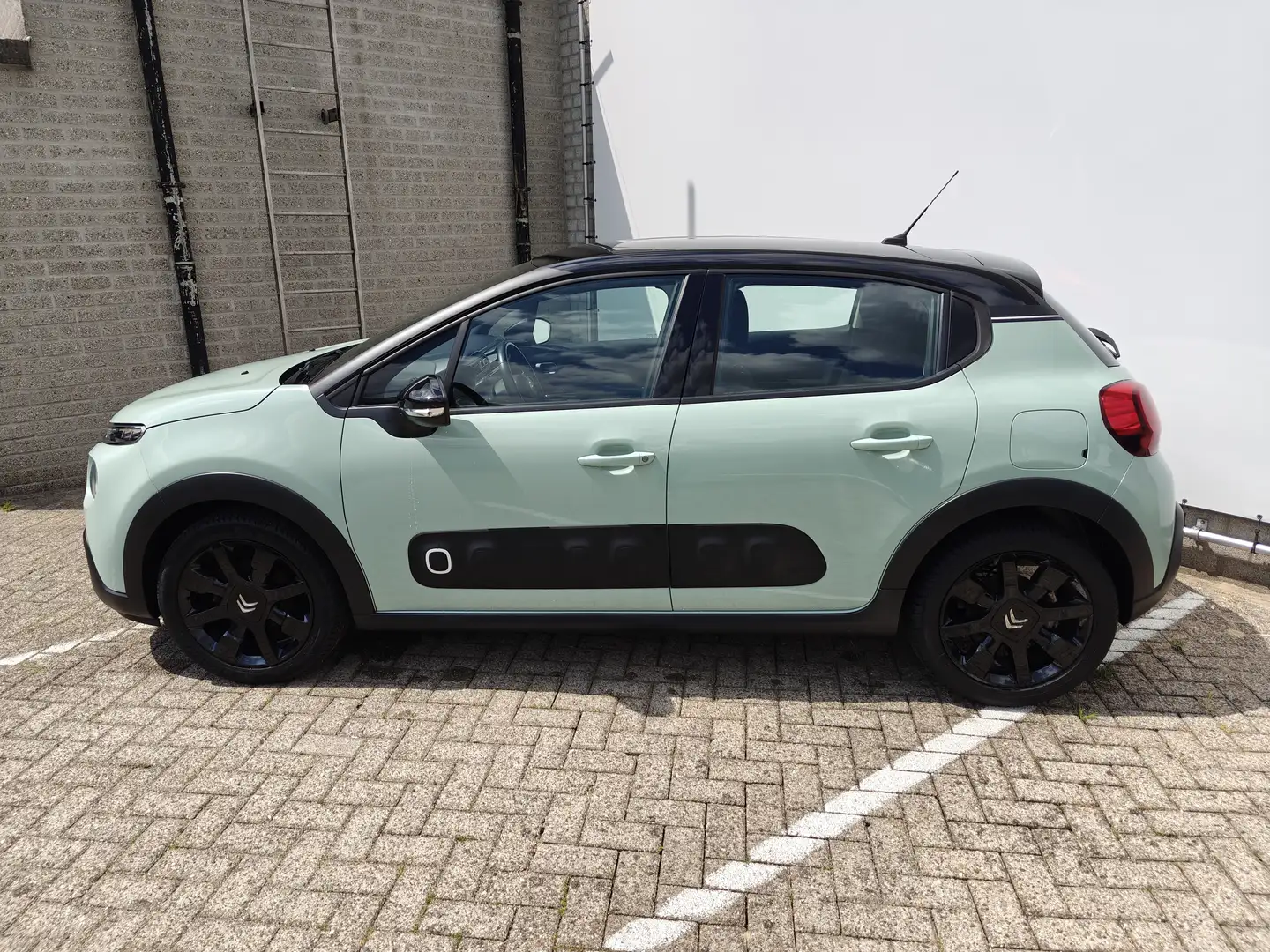 Citroen C3 1.2 PureTech S&S Shine | Achterbank in delen neerk Groen - 2