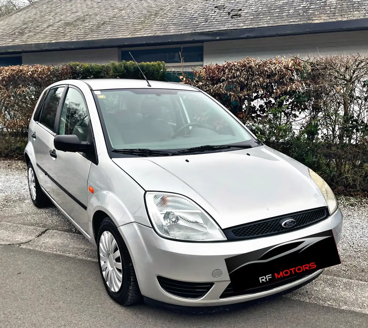 Ford Fiesta 1.4 Turbo TDCi Ghia Zilver - 1