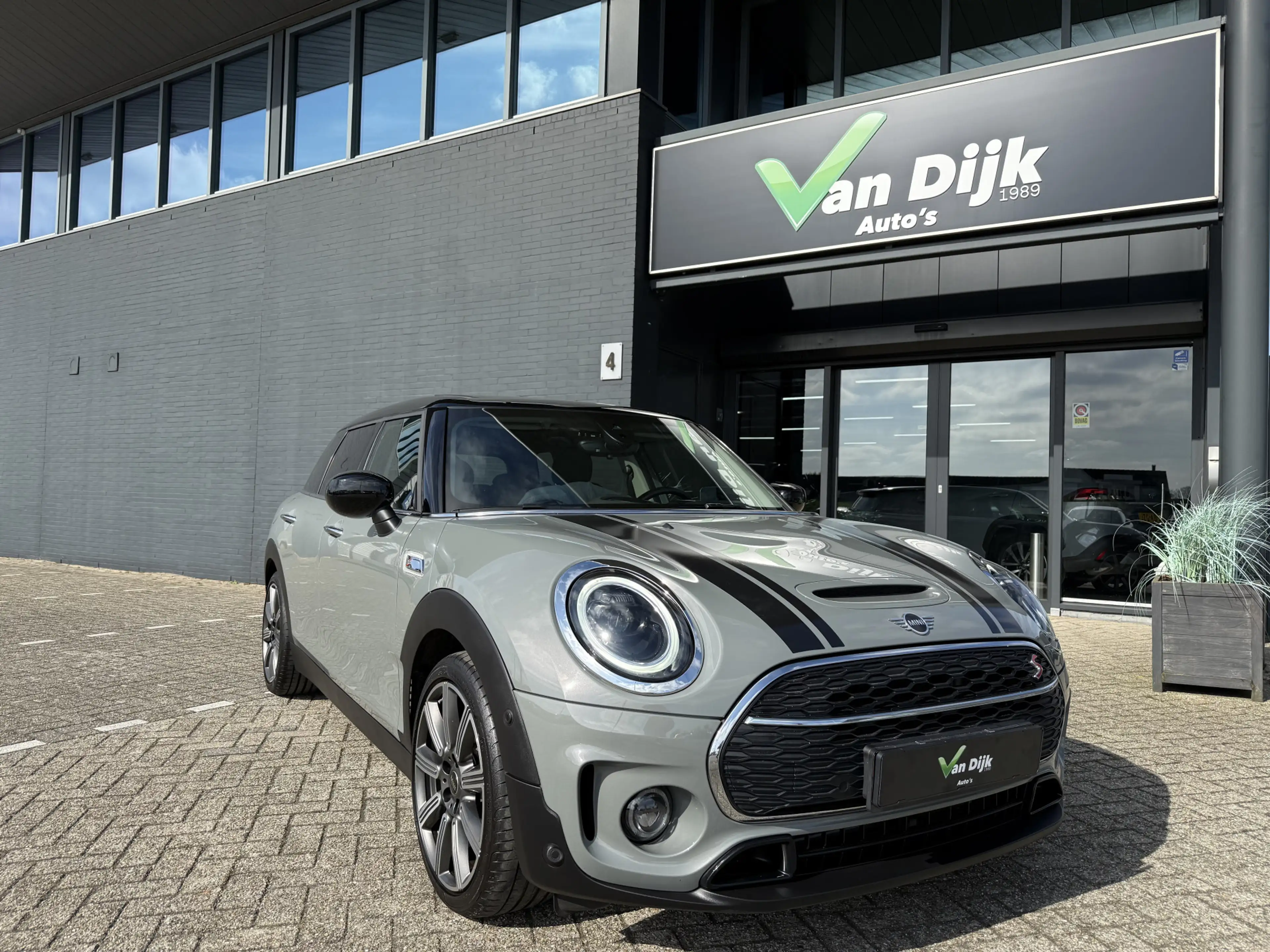 MINI Cooper S Clubman Mini 2.0 Open Dak Navi Camera Head-Up 18Inch — photo 4