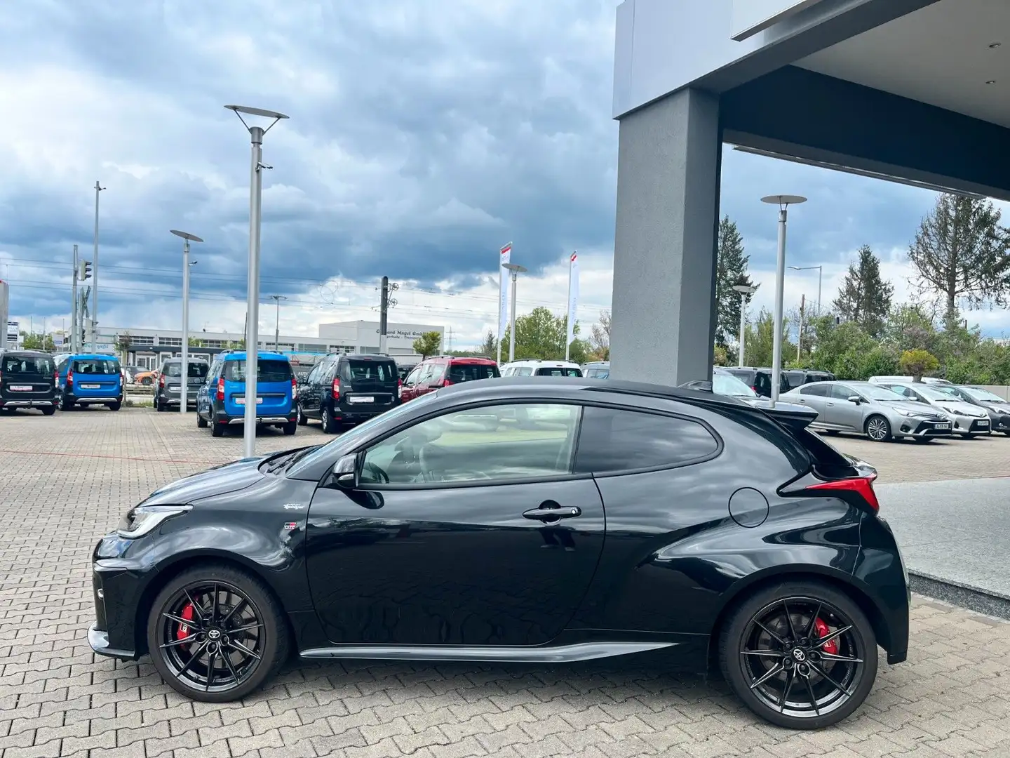 Toyota Yaris GR Yaris 1.6 HighPerformance MJ22 4x4 SHZ,Kamera Schwarz - 2