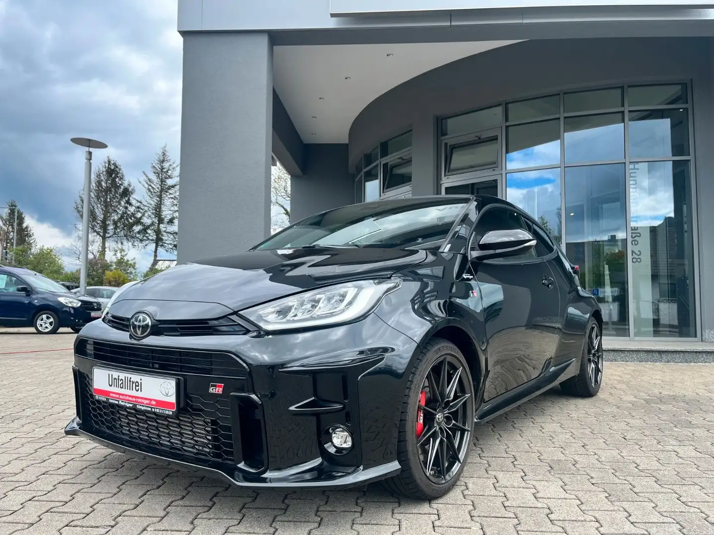 Toyota Yaris GR Yaris 1.6 HighPerformance MJ22 4x4 SHZ,Kamera Schwarz - 1
