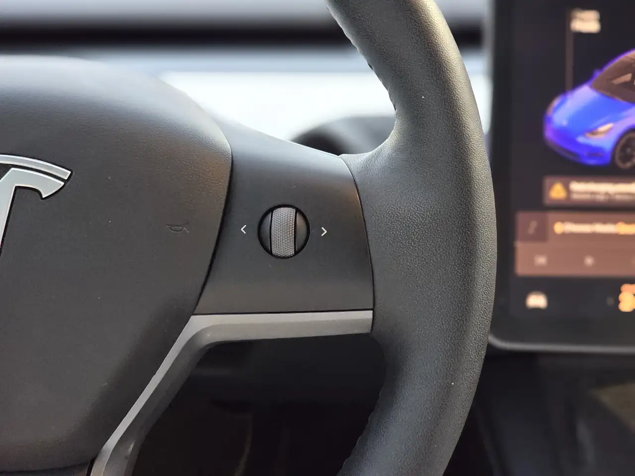 Tesla Model Y снимка Tesla Model Y