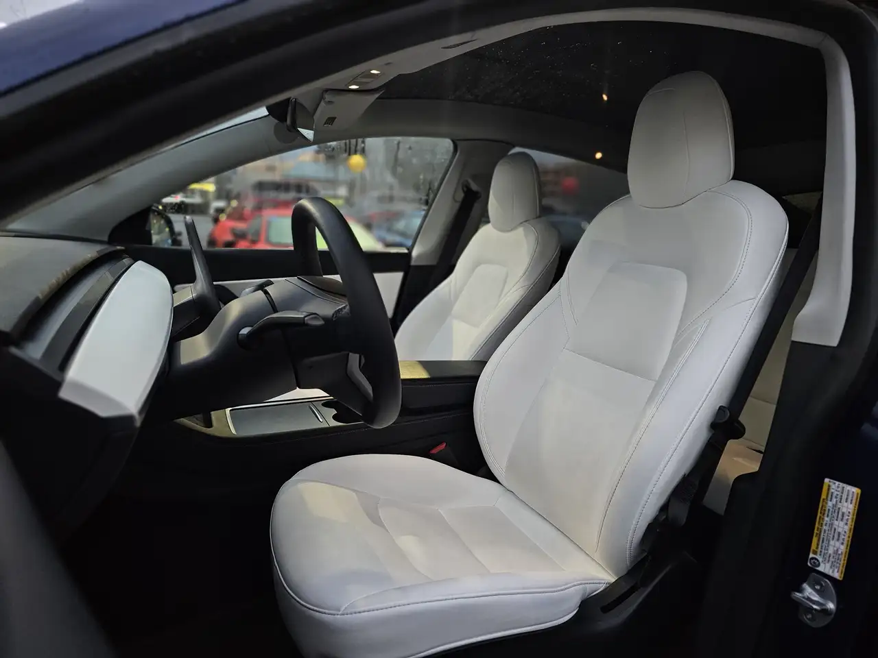 Tesla Model Y снимка Tesla Model Y