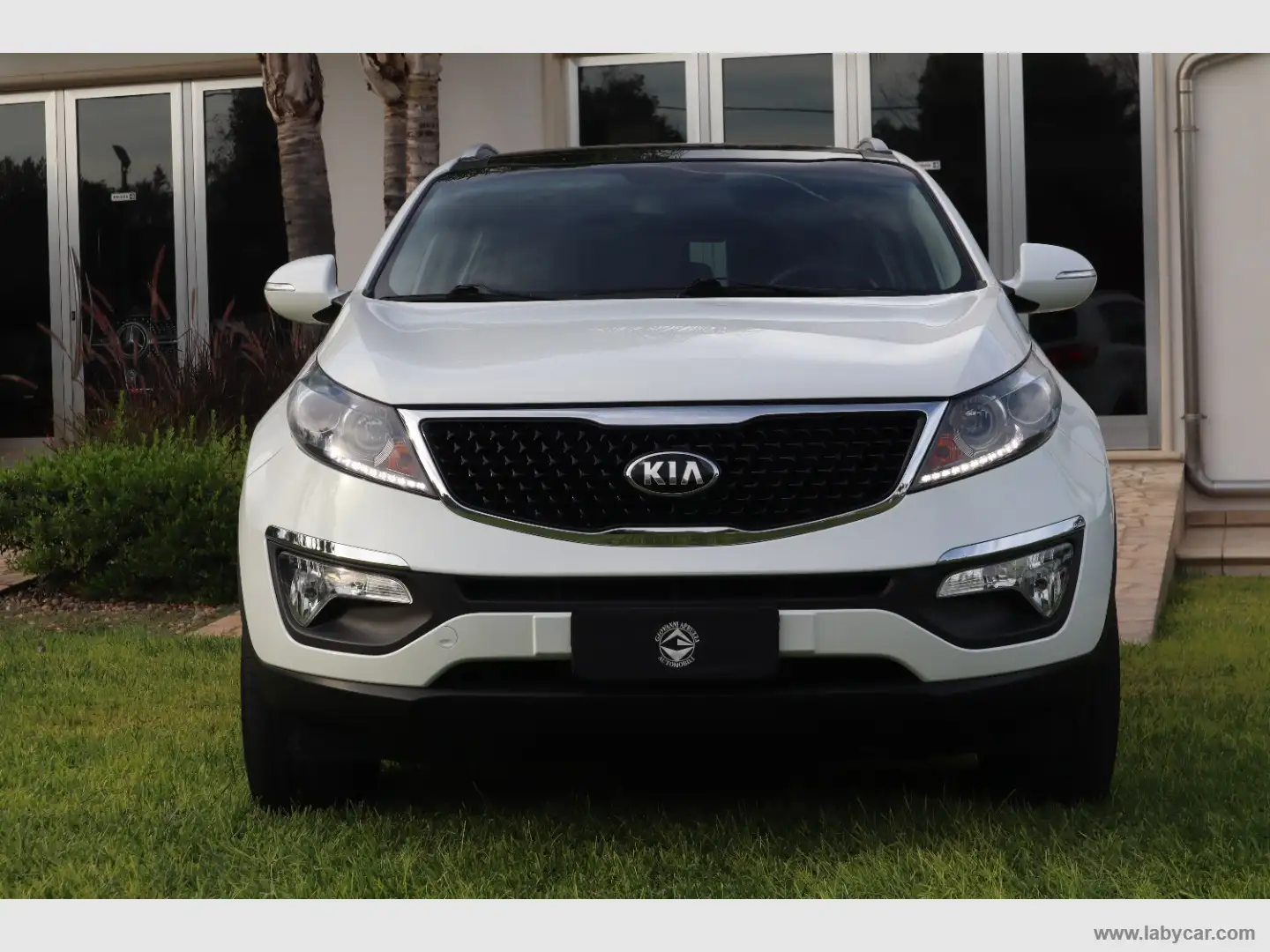 Kia Sportage 1.7 CRDI 2WD Cool TETTO/NAVI/RETROCAMERA Bianco - 2