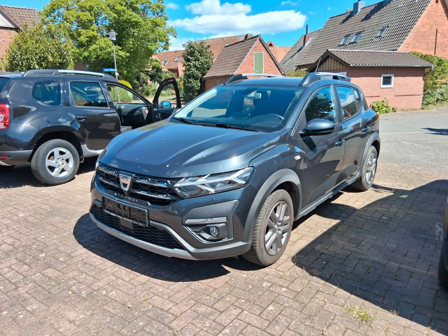 Dacia Sandero III Stepway Comfort PDC Grijs - 1