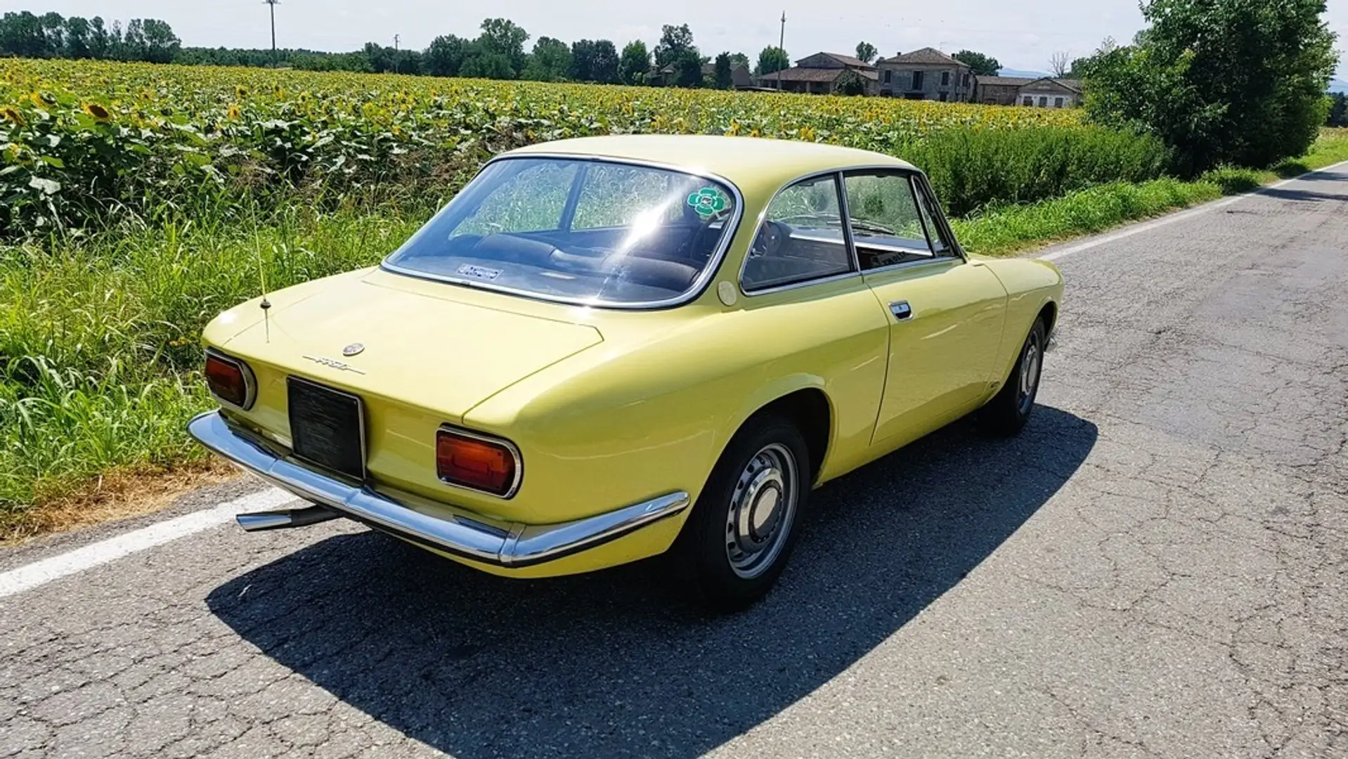 Alfa Romeo 1750 GT Veloce Giallo - 2