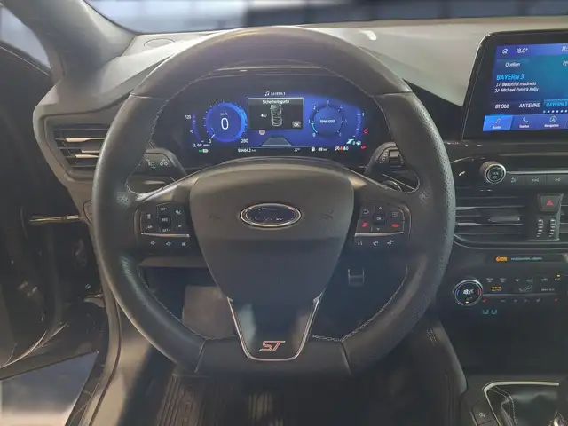 Ford Focus view 15