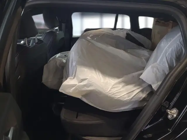 Ford Focus view 14