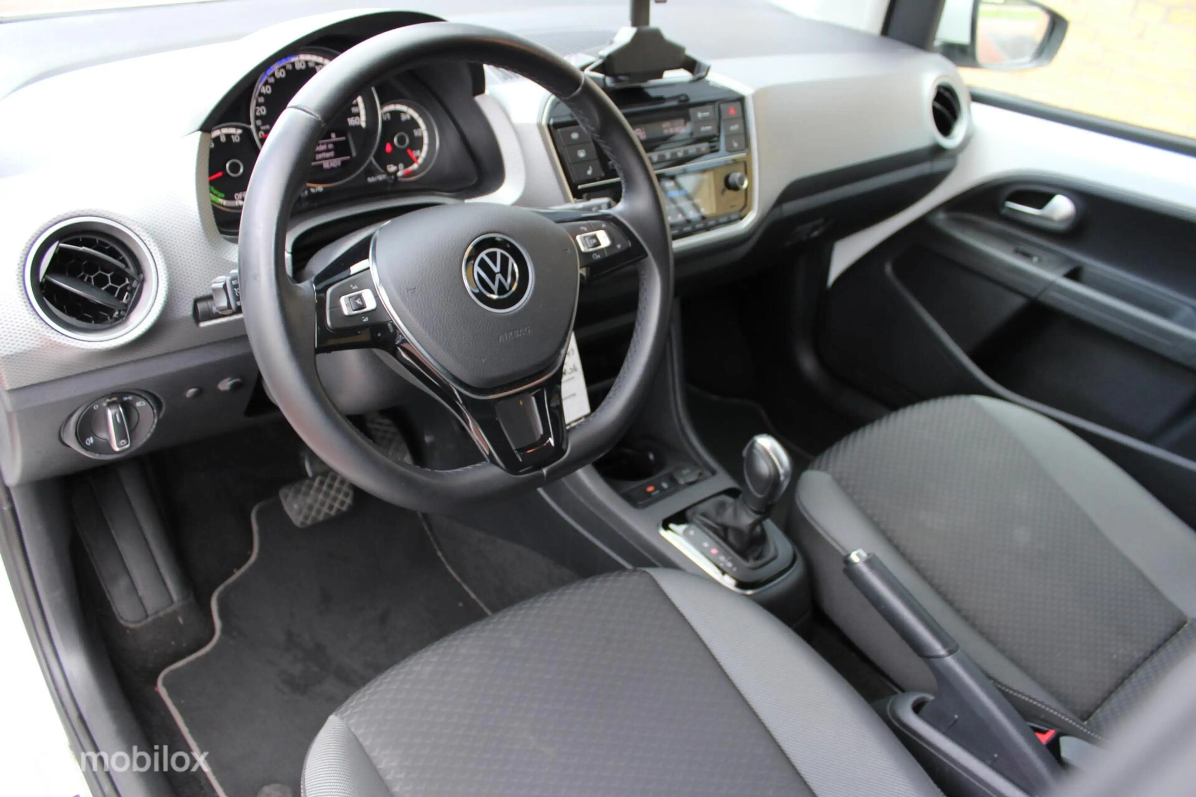 Volkswagen e-up! e-up! Active/Highline, Camera + Pdc, Stoelverwarmi — photo 12