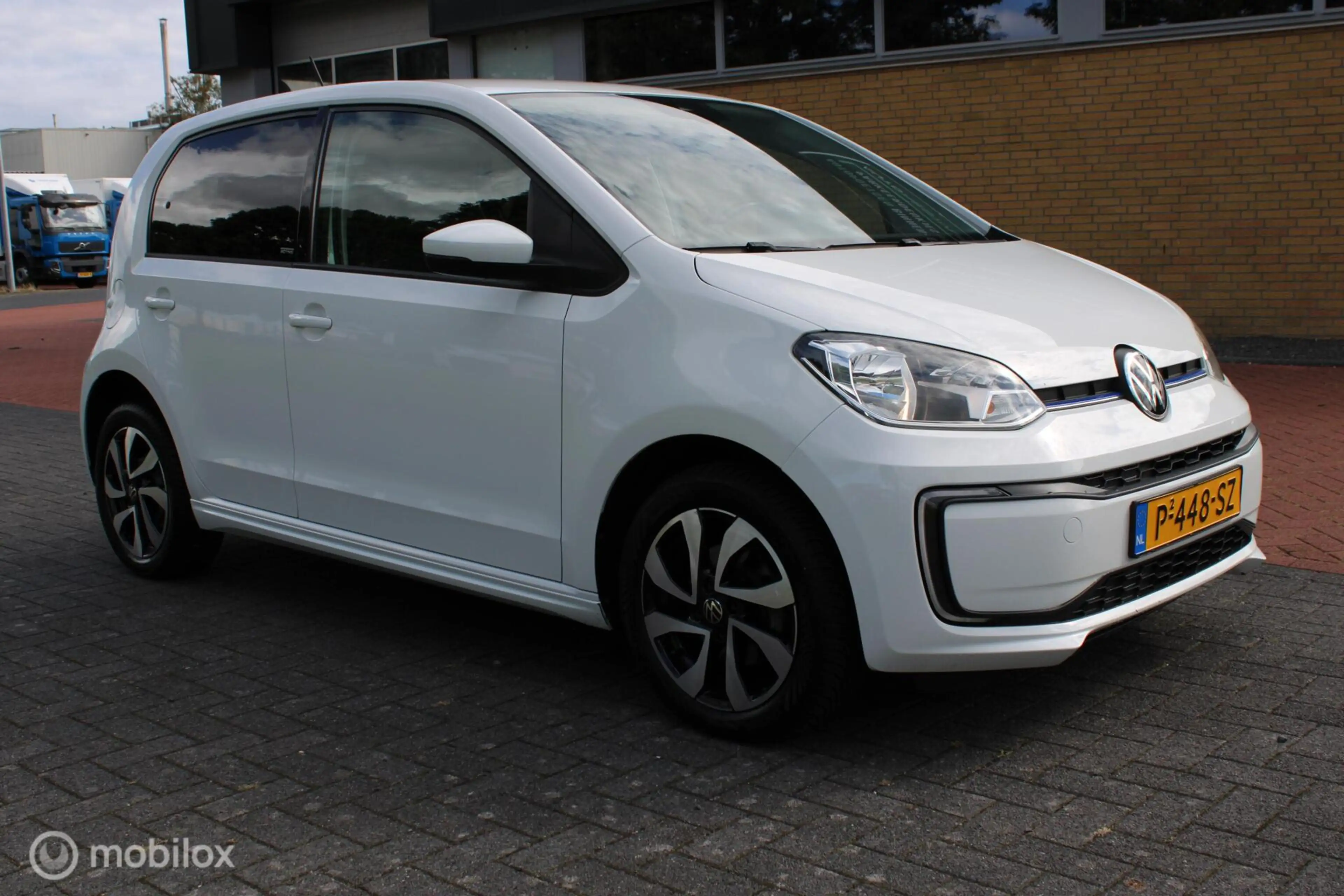 Volkswagen e-up! e-up! Active/Highline, Camera + Pdc, Stoelverwarmi — photo 11