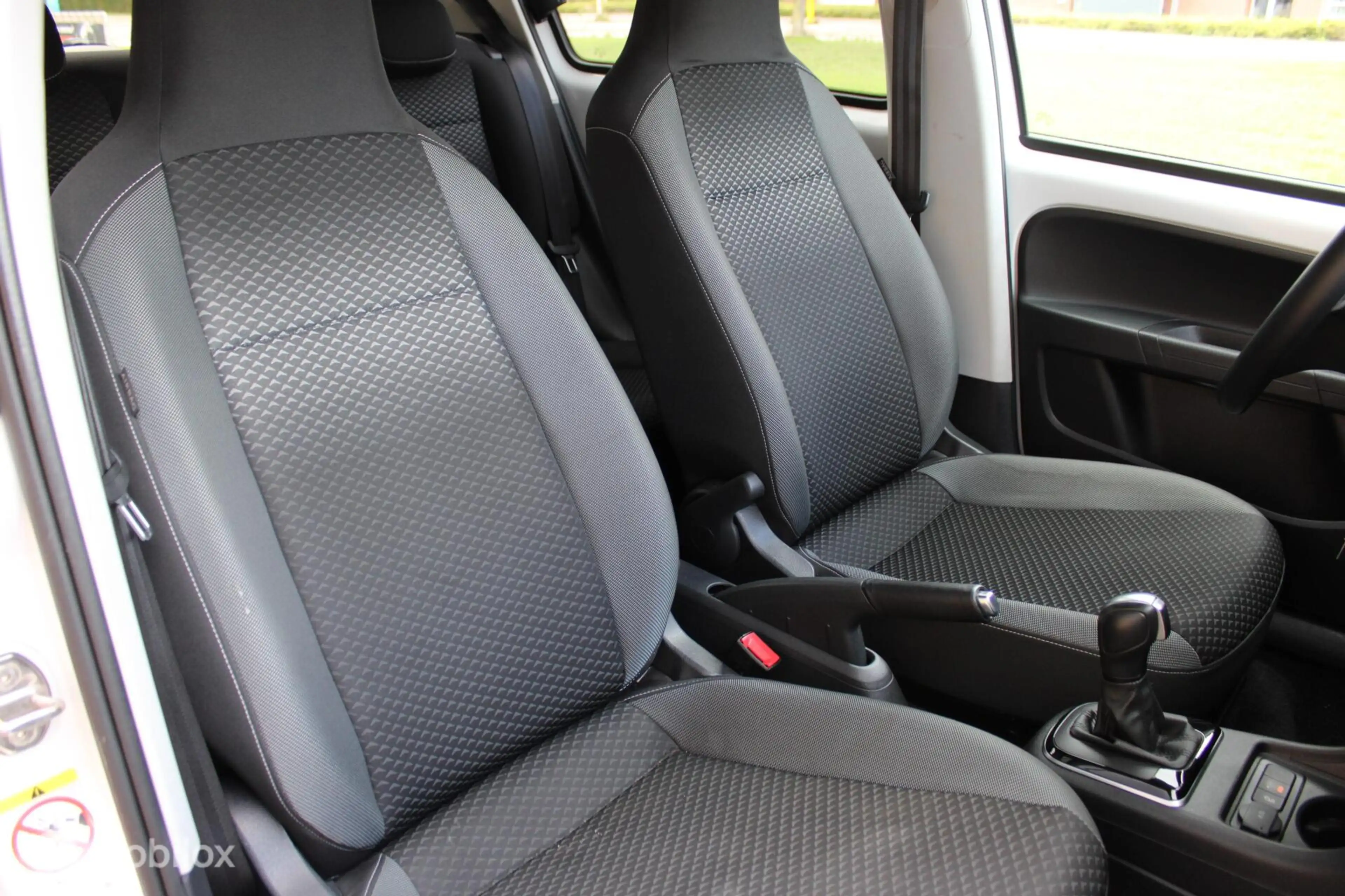 Volkswagen e-up! e-up! Active/Highline, Camera + Pdc, Stoelverwarmi — photo 8