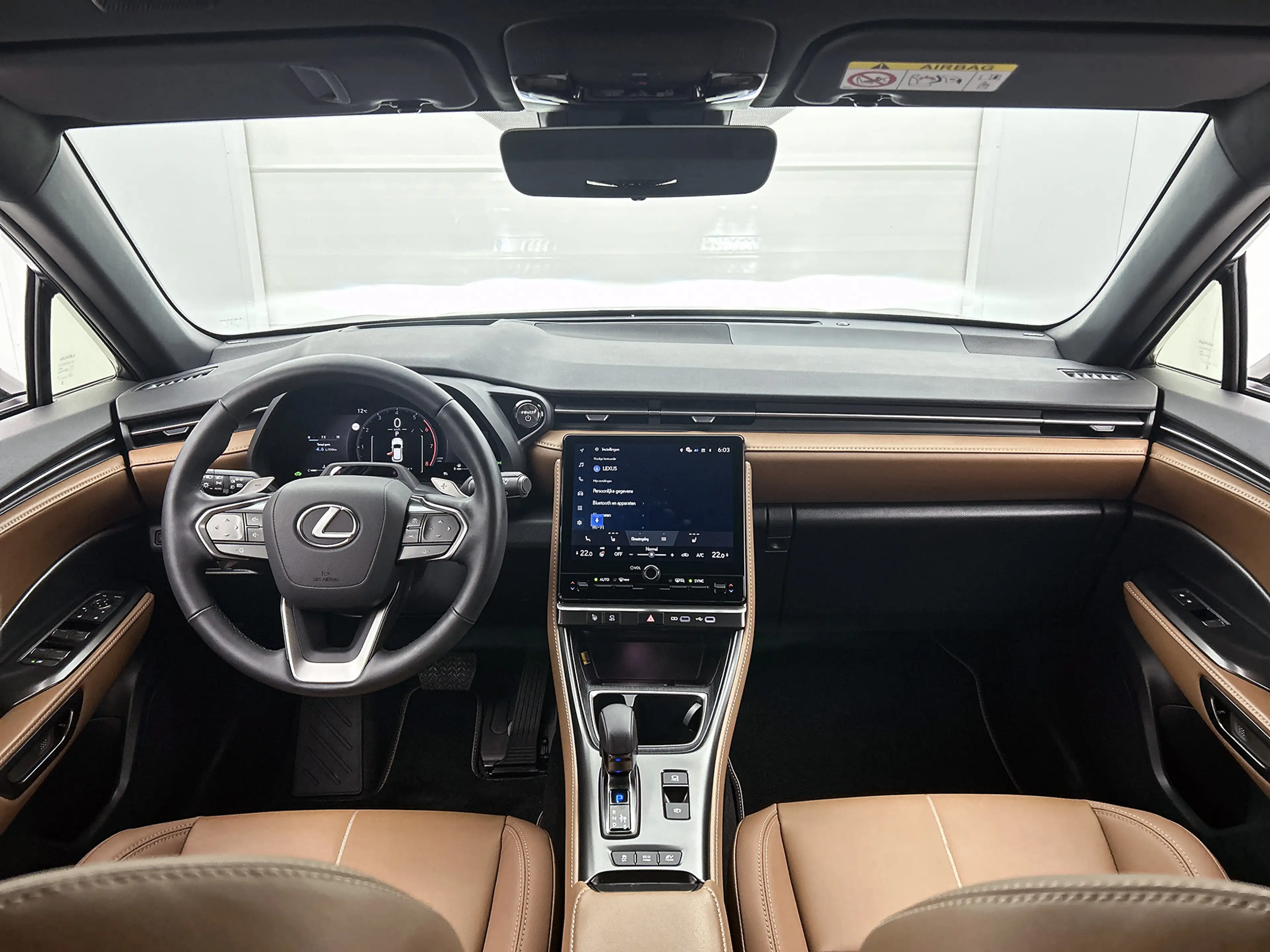 Lexus LBX Relax AWD Limited + | Dealeronderhouden | Onderweg — photo 4