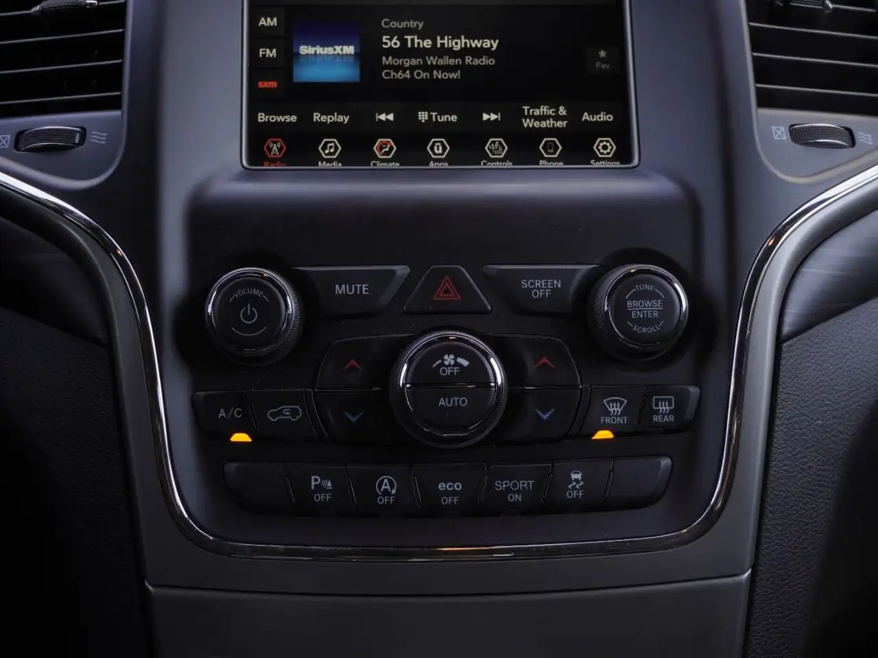 Jeep Grand Cherokee снимка Jeep Grand Cherokee