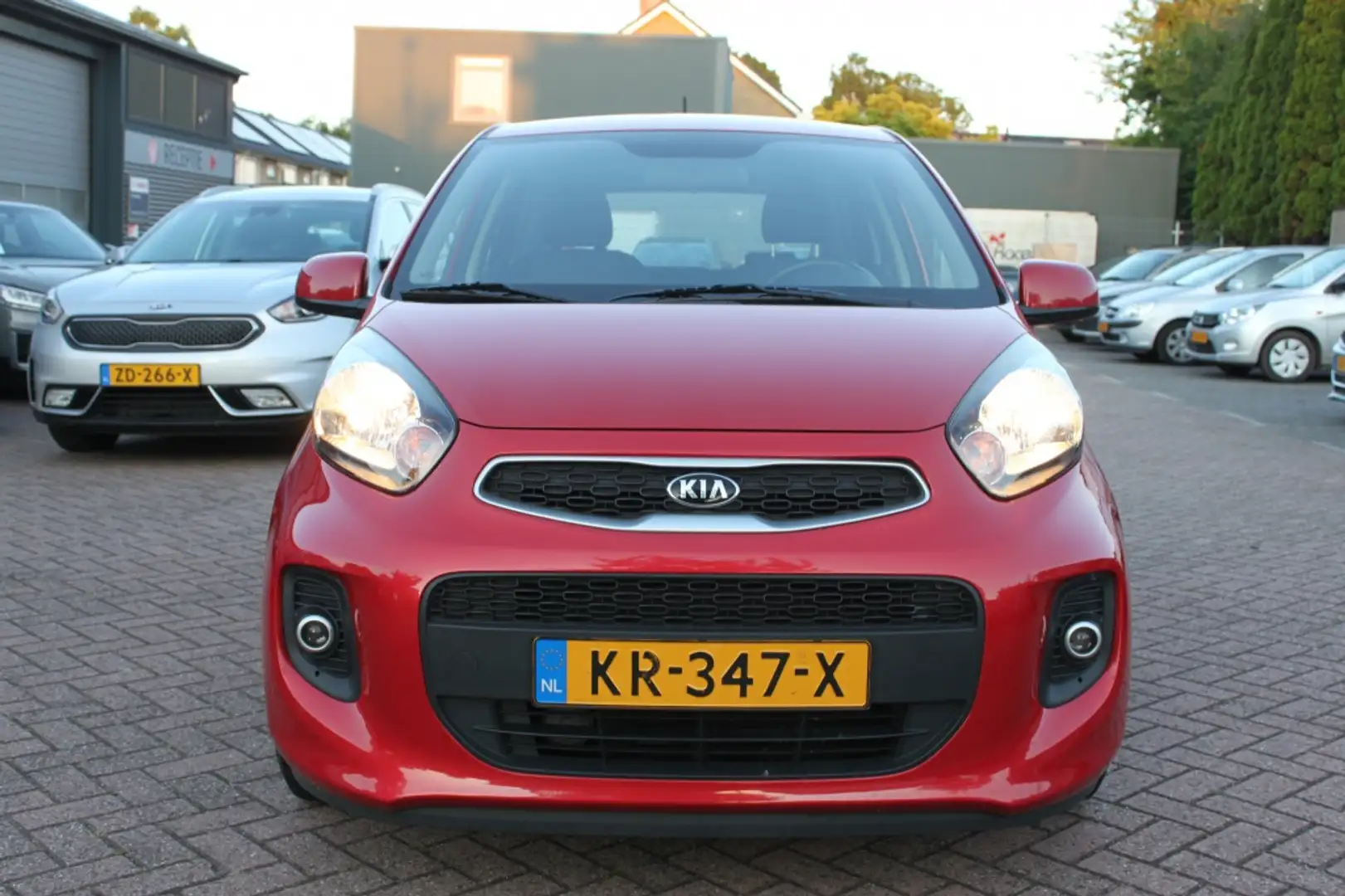 Kia Picanto 1.0 CVVT EcoPlusLine, navigatie, aur camera, apple Rood - 2