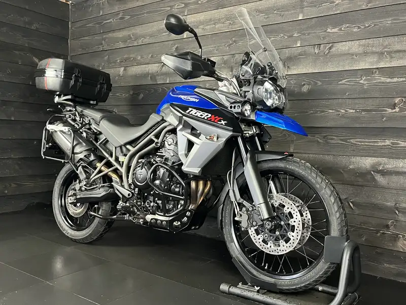 Triumph Tiger 800 - foto 3