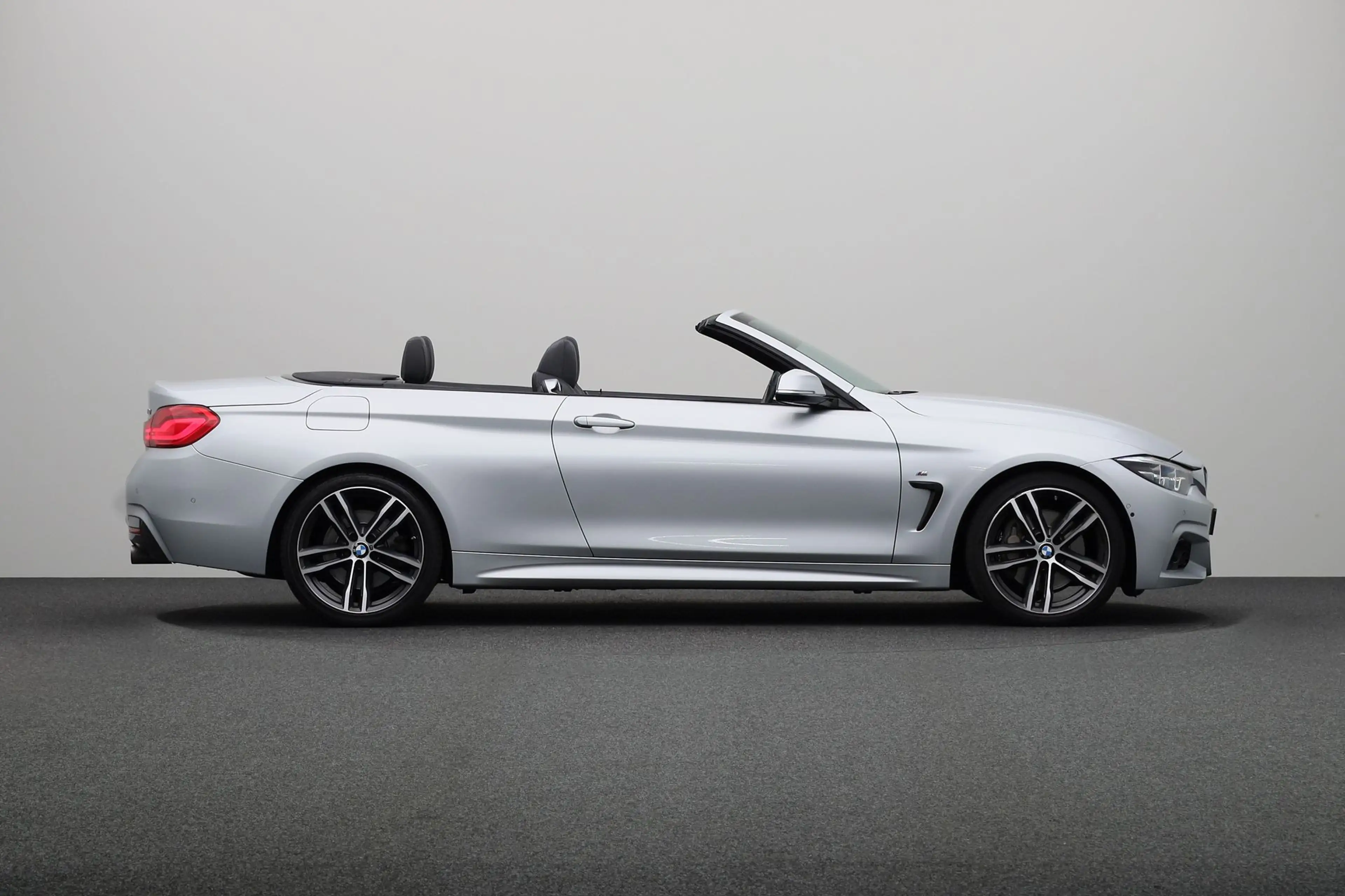 BMW 440 4-serie Cabrio 440i High Executive | Active Cruise — photo 10