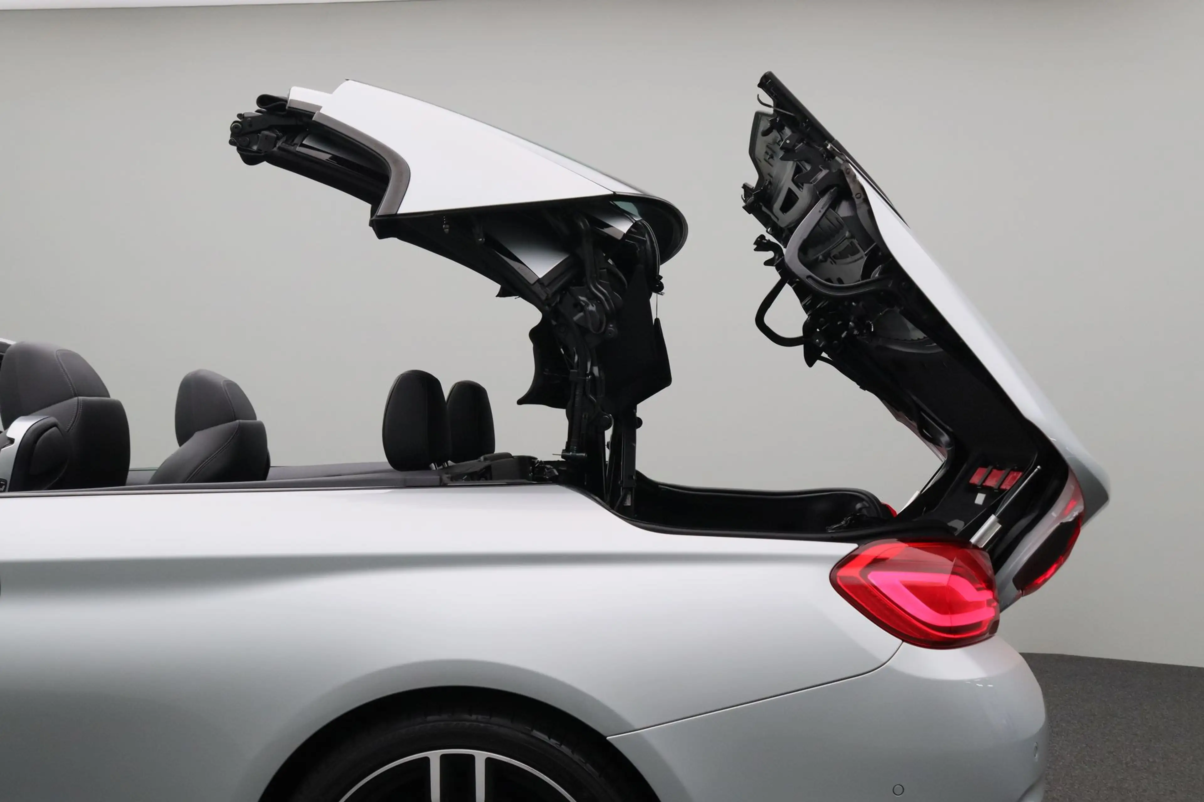 BMW 440 4-serie Cabrio 440i High Executive | Active Cruise — photo 14