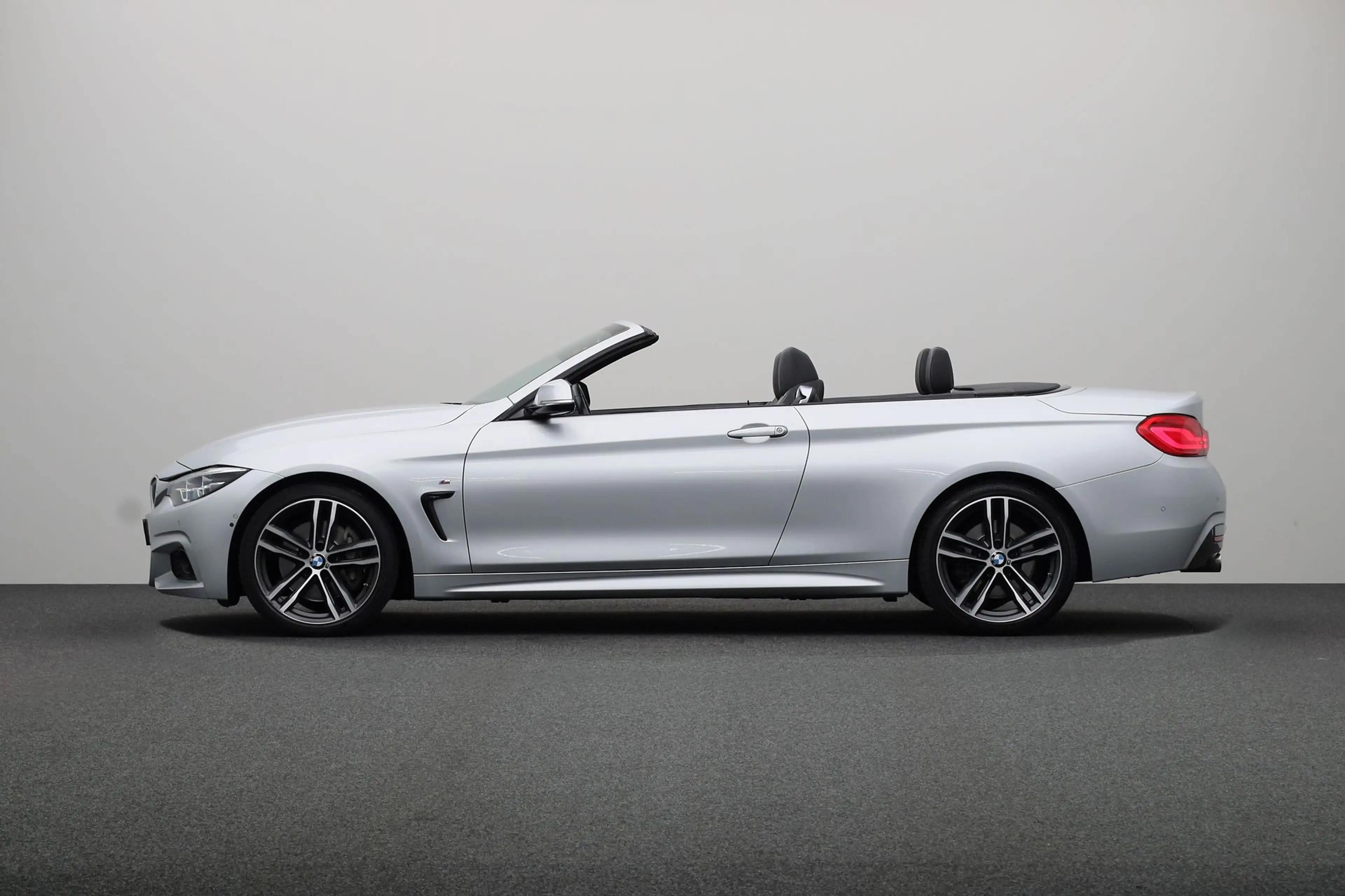 BMW 440 4-serie Cabrio 440i High Executive | Active Cruise — photo 12
