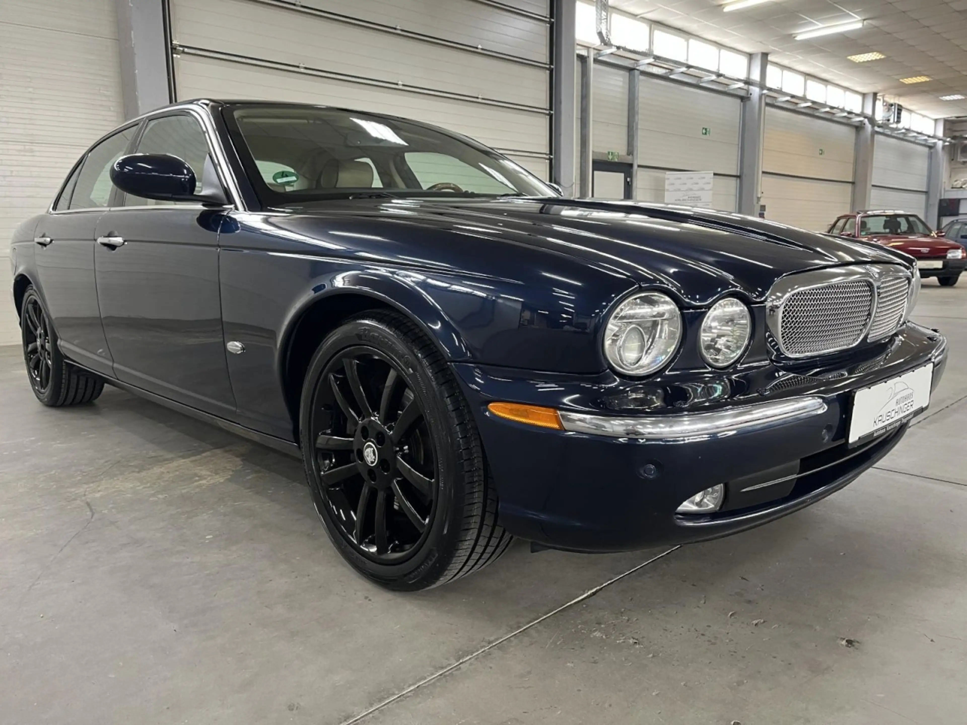 Jaguar XJ 2.7 D Sovereign 4xSHZ LEDER BEIGE XENON NAVI AUTOM — photo 3