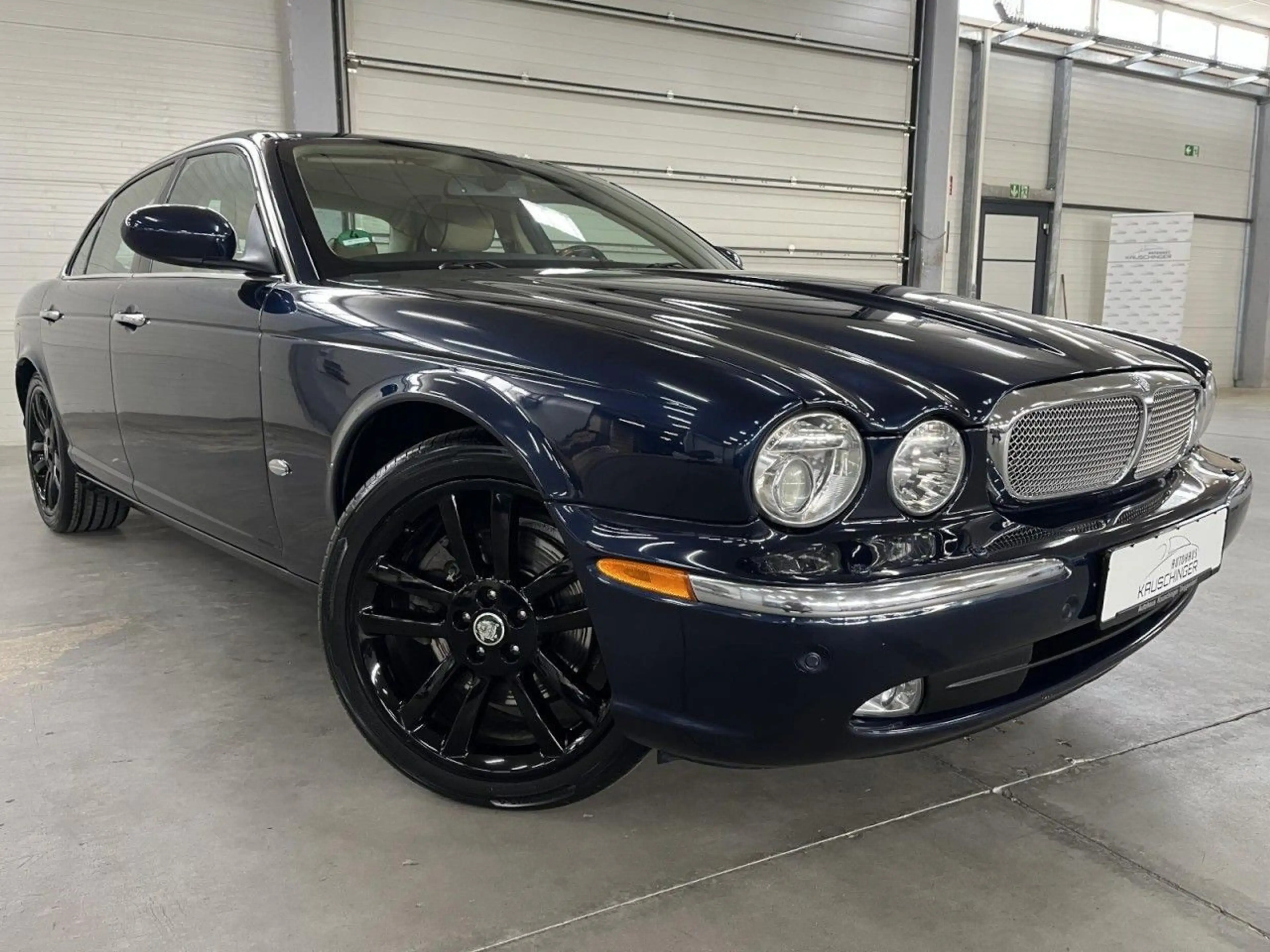 Jaguar XJ 2.7 D Sovereign 4xSHZ LEDER BEIGE XENON NAVI AUTOM