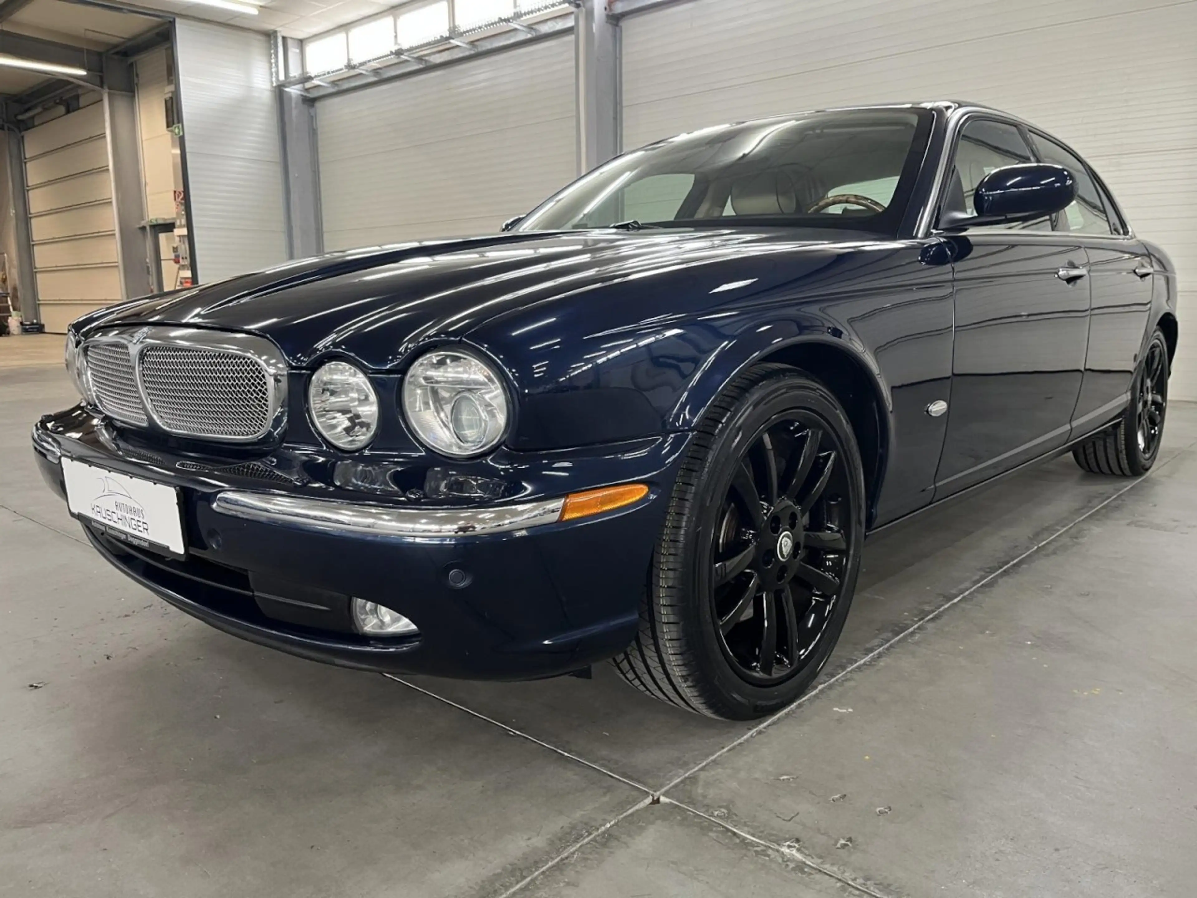 Jaguar XJ 2.7 D Sovereign 4xSHZ LEDER BEIGE XENON NAVI AUTOM — photo 6