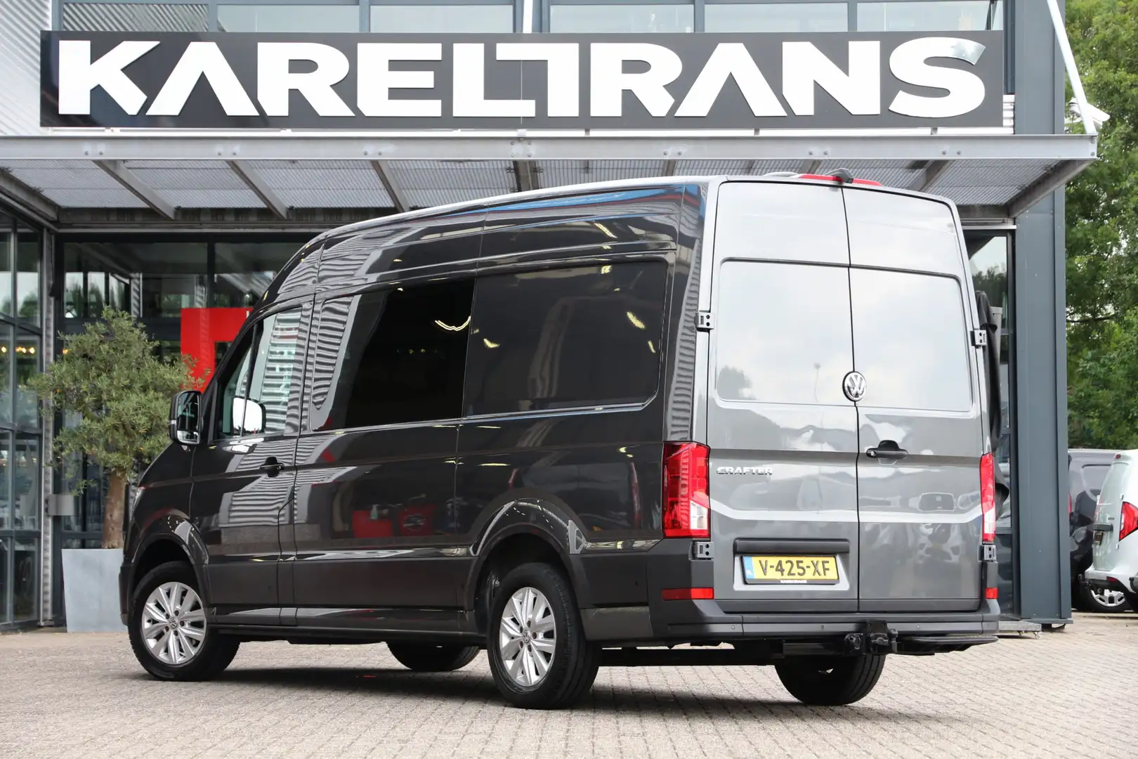 Volkswagen Crafter 2.0 TDI 177 | Aut. | DC | 3t trekgewicht | 7 Zitte Grijs - 2