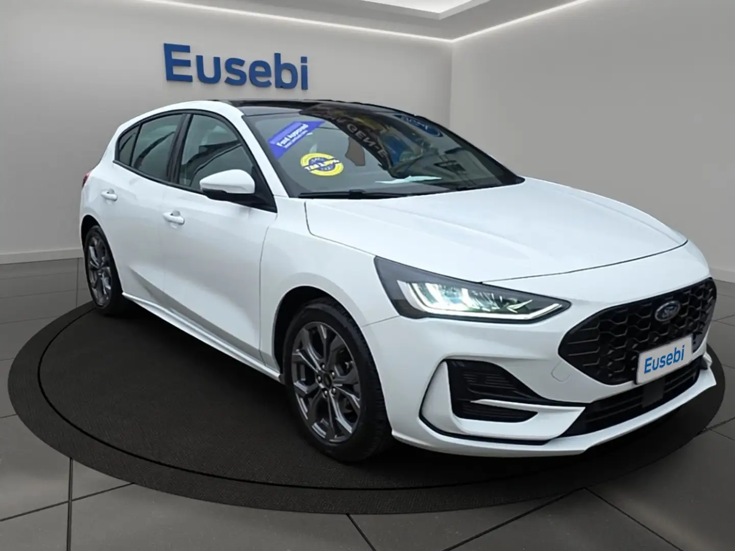 Ford Focus 1.0 EcoBoost Hybrid 125 CV 5p. ST-Line X Bianco - 1