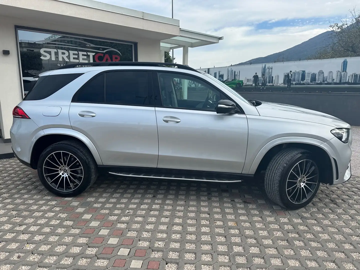Mercedes-Benz GLE 300 GLE 300 d 4Matic Premium Gris - 2