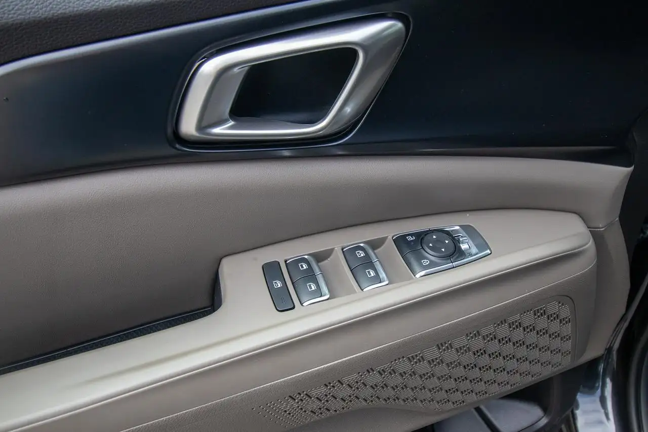 Kia Carnival photo Kia Carnival