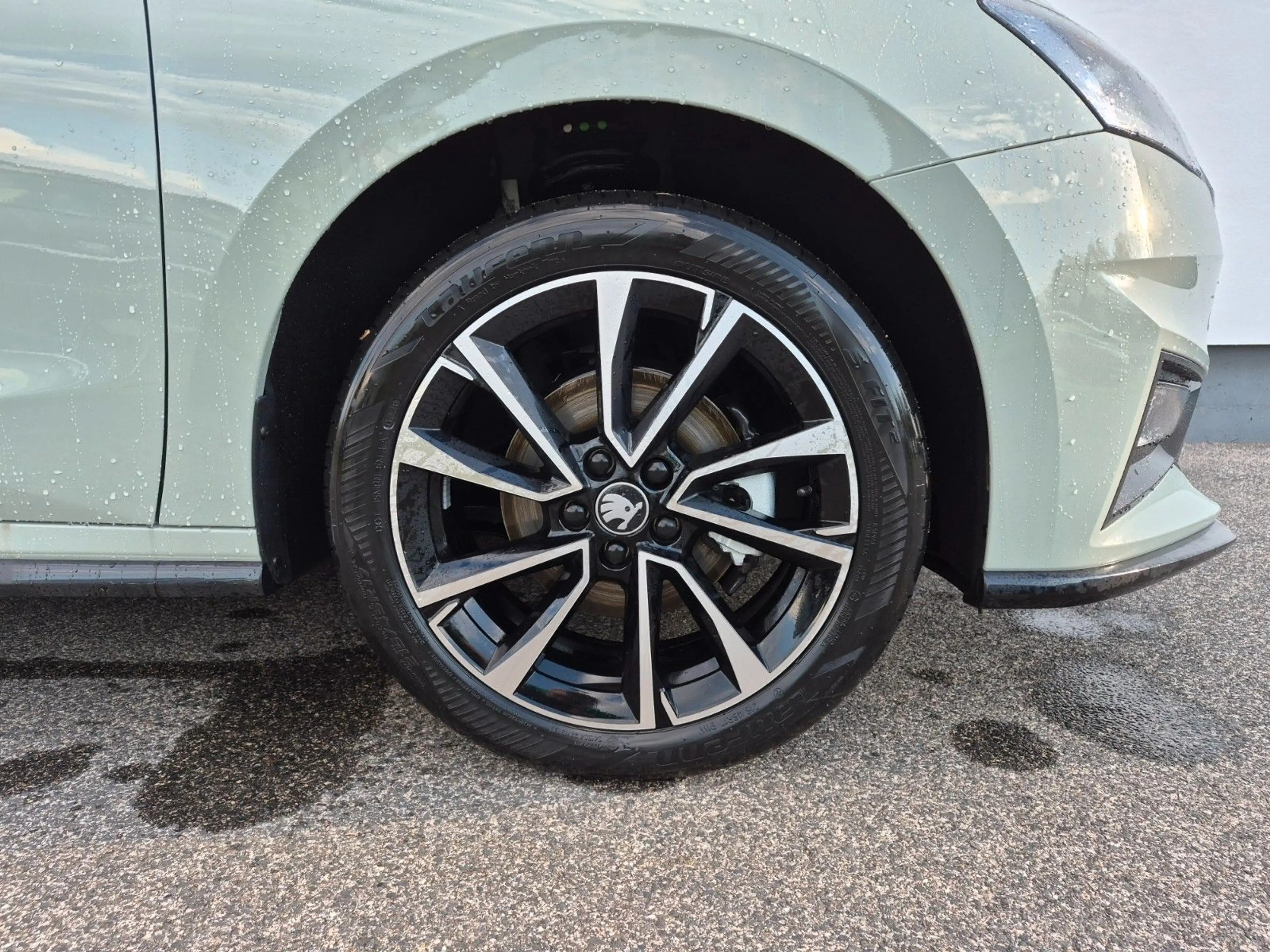 Skoda Fabia TSI DSG Monte Carlo Dyn.Pak/17''/bhFr/5J.G — photo 12