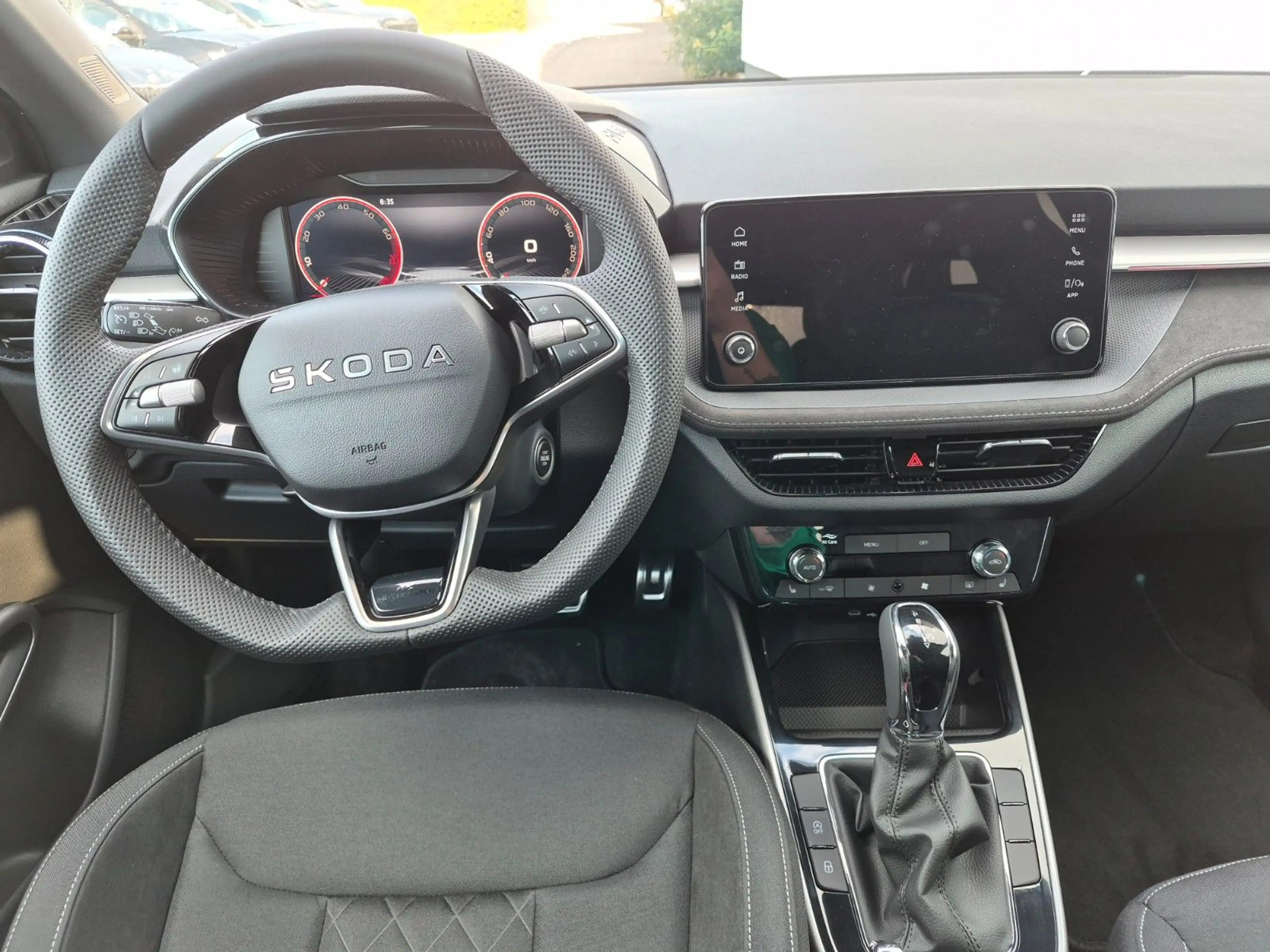 Skoda Fabia TSI DSG Monte Carlo Dyn.Pak/17''/bhFr/5J.G — photo 8