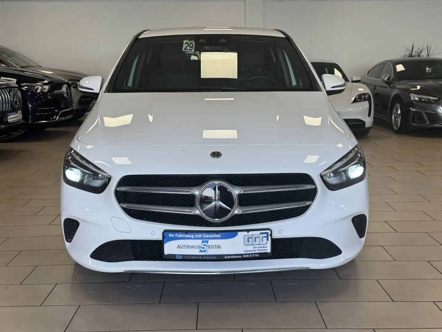 Mercedes-Benz B 200 d *Style*AHK*Navi*LED*Standheiz*PDC*Leder Blanco - 2