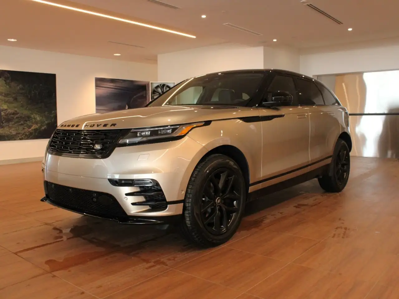 2026 Land Rover Range Rover Velar