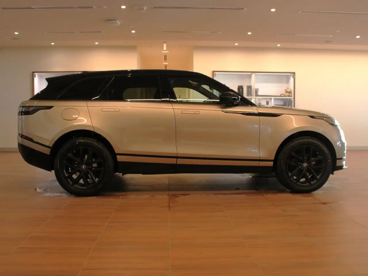 Land Rover Range Rover Velar снимка Land Rover Range Rover Velar