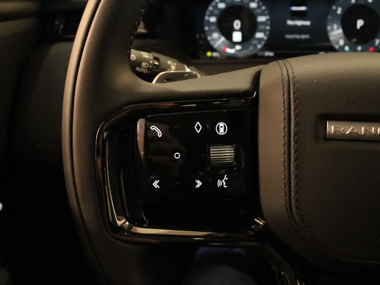 Land Rover Range Rover Velar снимка Land Rover Range Rover Velar