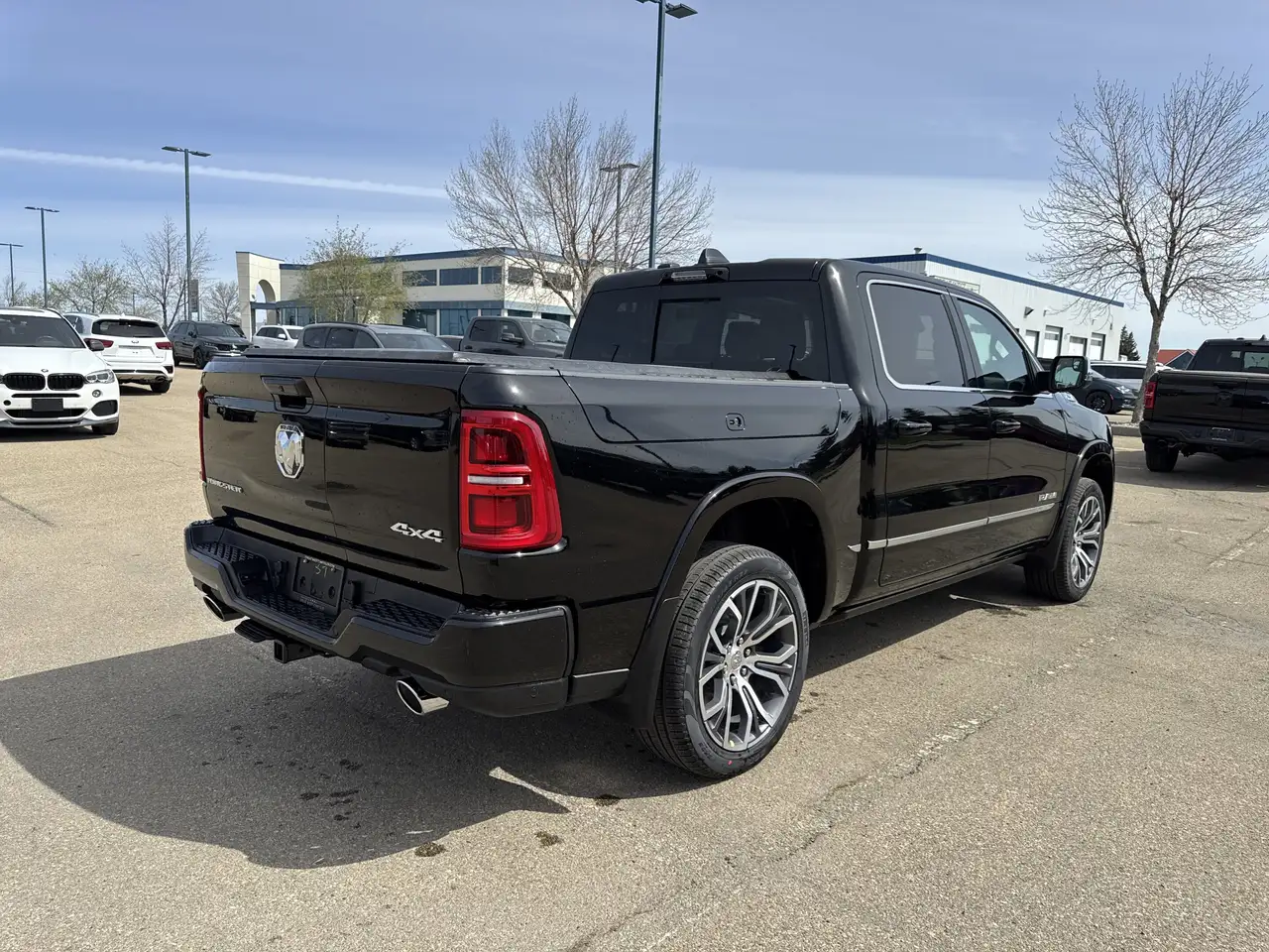 RAM 1500 снимка RAM 1500
