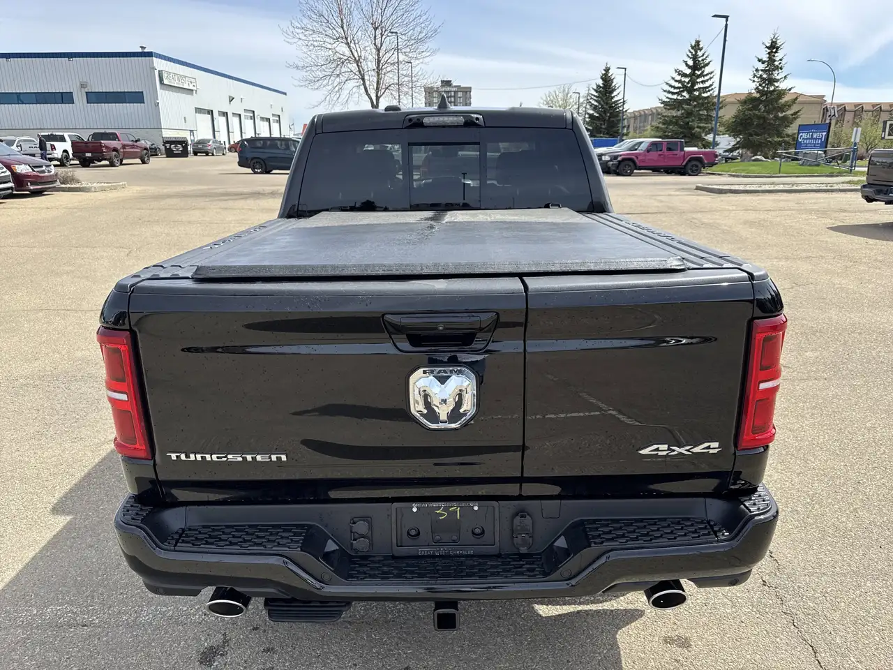 RAM 1500 снимка RAM 1500