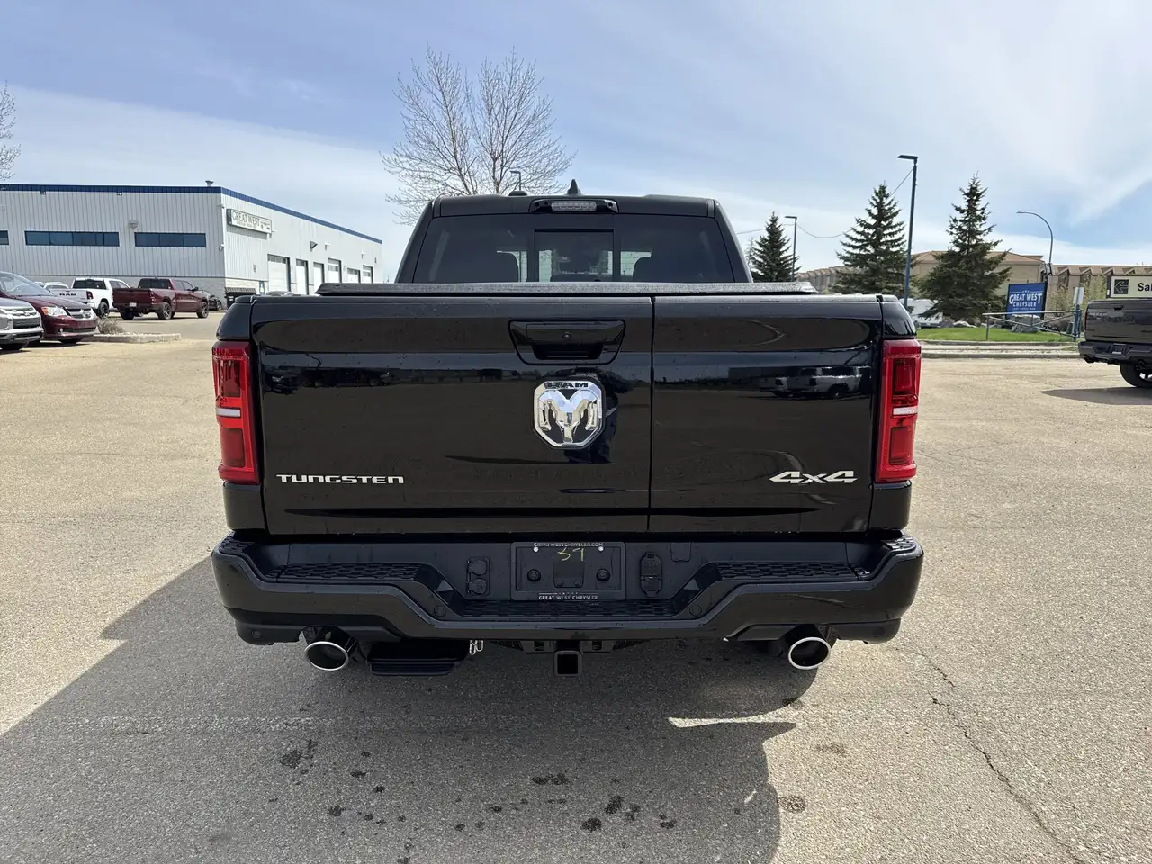 RAM 1500 снимка RAM 1500