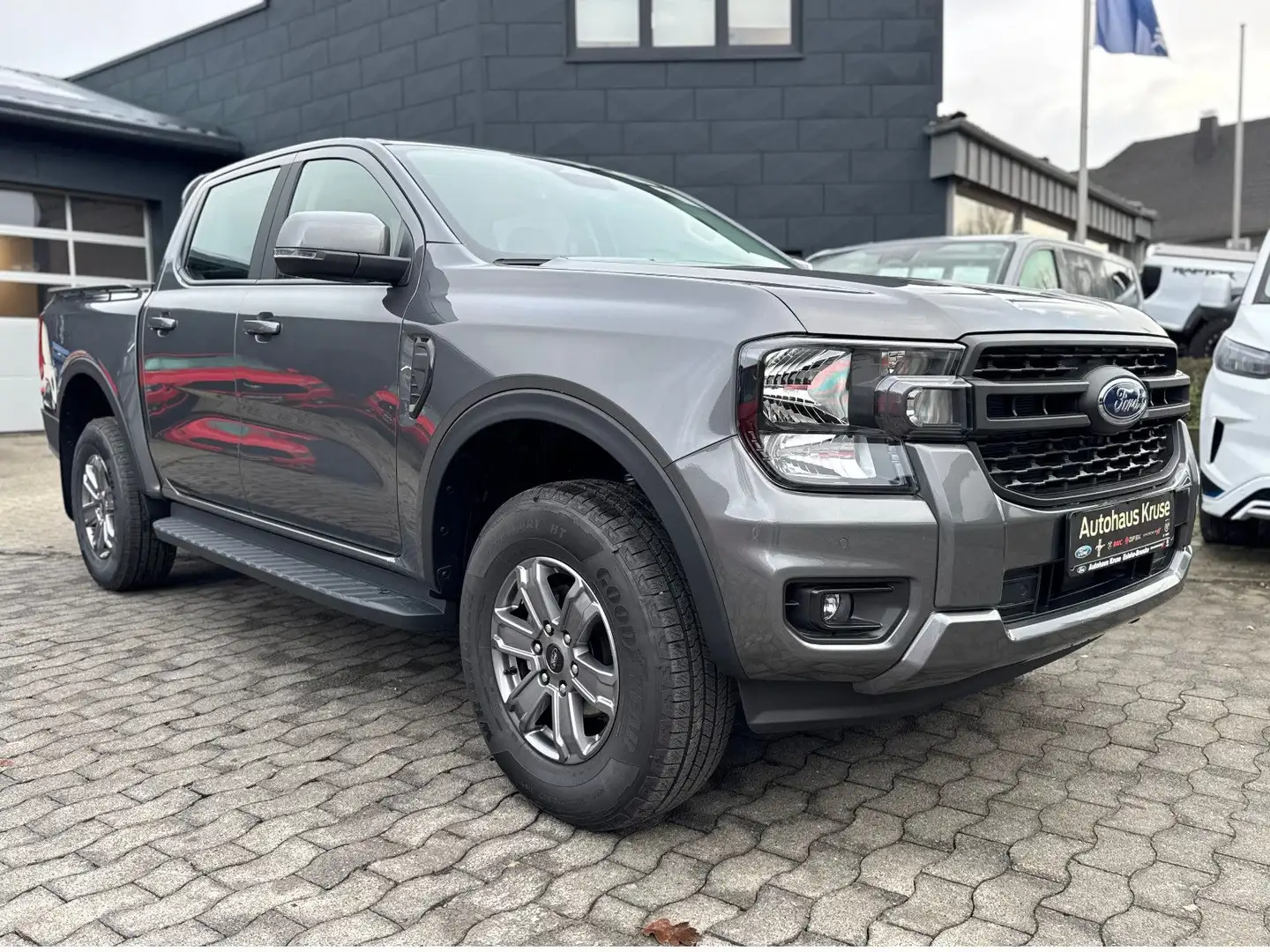 Ford Ranger XLT DoKa 2.0 lEcoBlue 125kW+W.Paket*AHK Grau - 1
