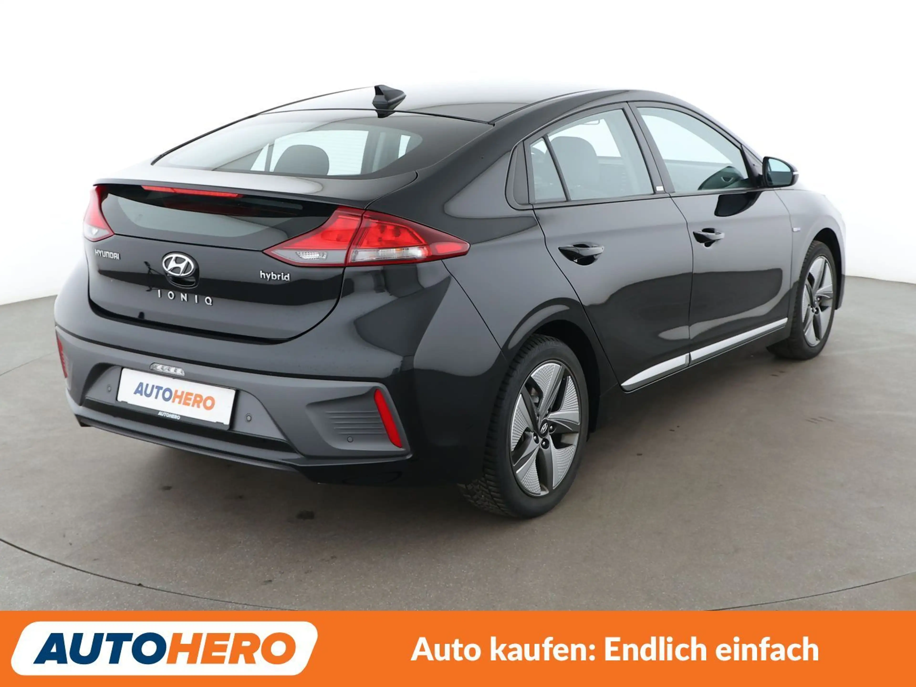 Hyundai IONIQ 1.6 Hybrid Trend Aut.*ACC*CAM*PDC*SHZ* — photo 6
