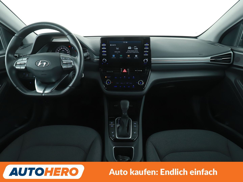 Hyundai IONIQ 1.6 Hybrid Trend Aut.*ACC*CAM*PDC*SHZ* — photo 12