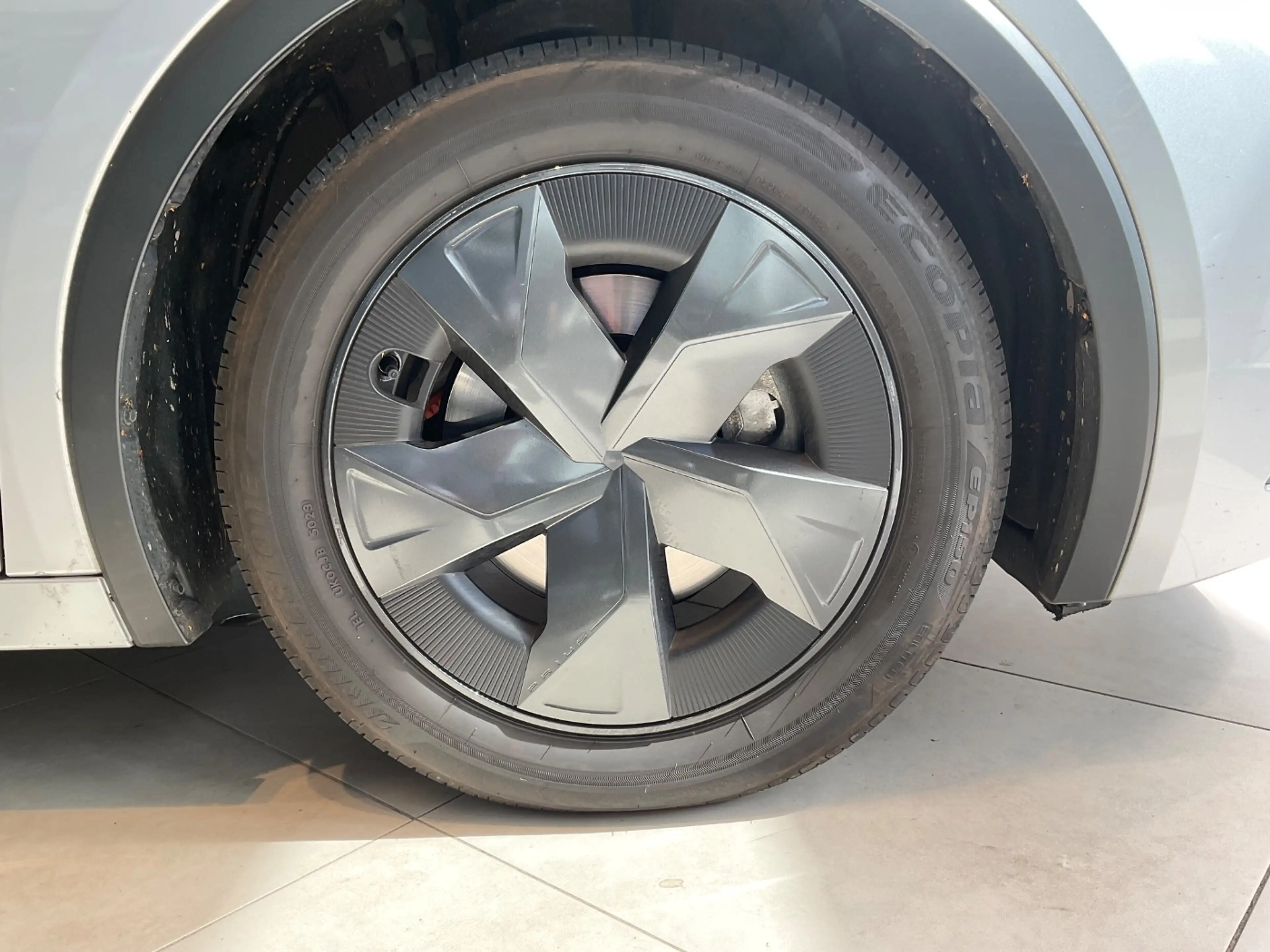 Toyota Prius 2.0 PlugIn Hybrid ACC FLA SpurH SpurW LM — photo 9