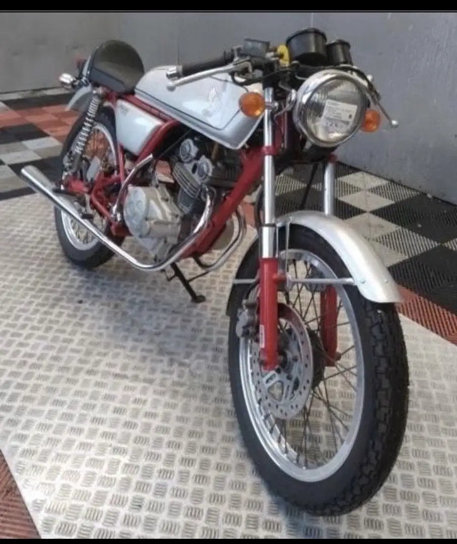 Honda Dream 50 - 1