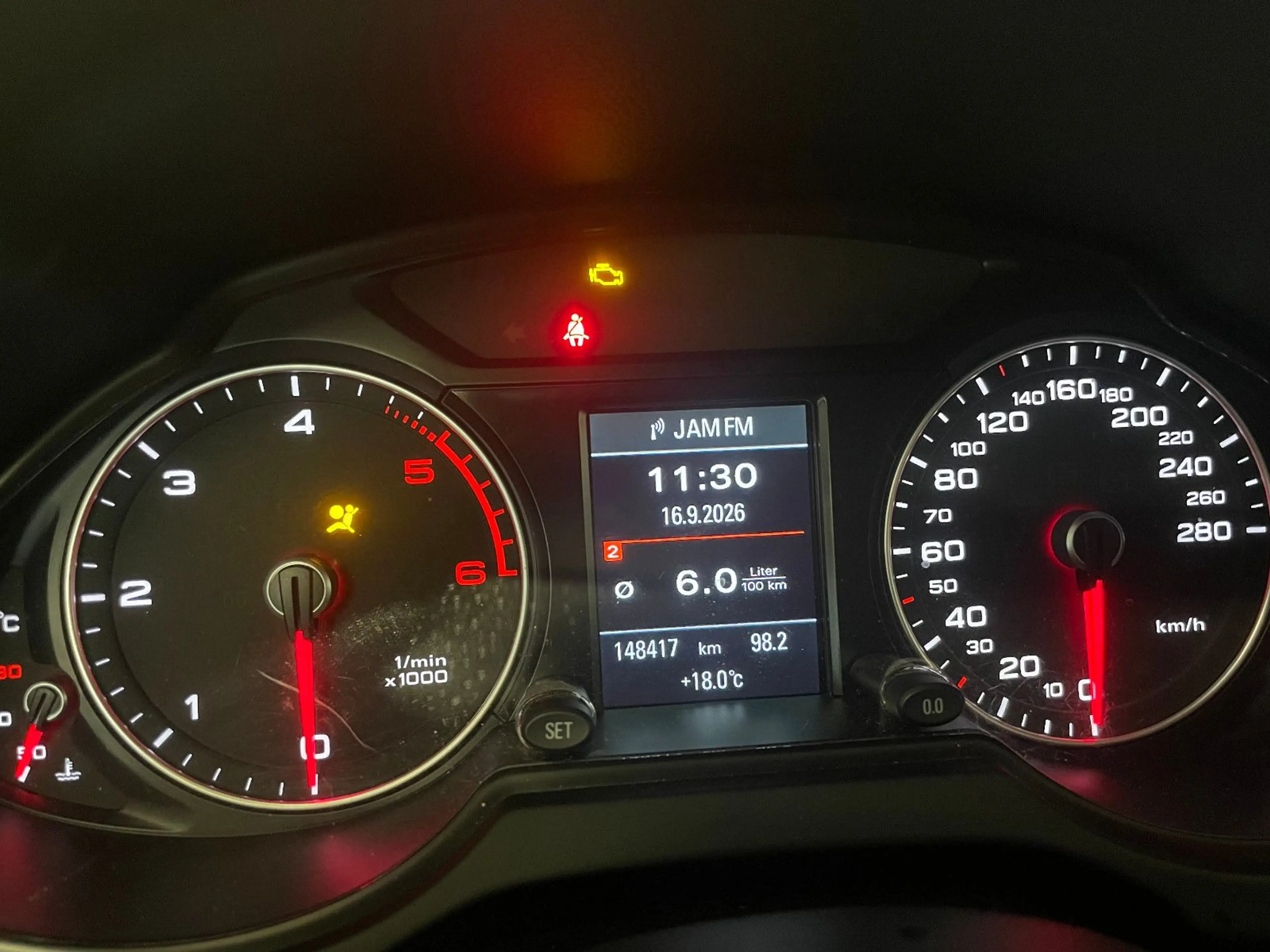 Audi Q5 2.0 TDI clean diesel/ultra 110 kW — photo 11